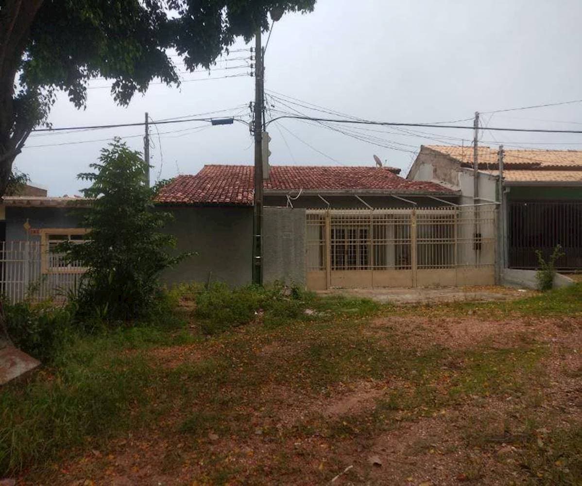 Foto 1 de 11: Casa em leilão em Cuiabá - MT — Casa no Bairro Do Porto - Cuiabá/MT