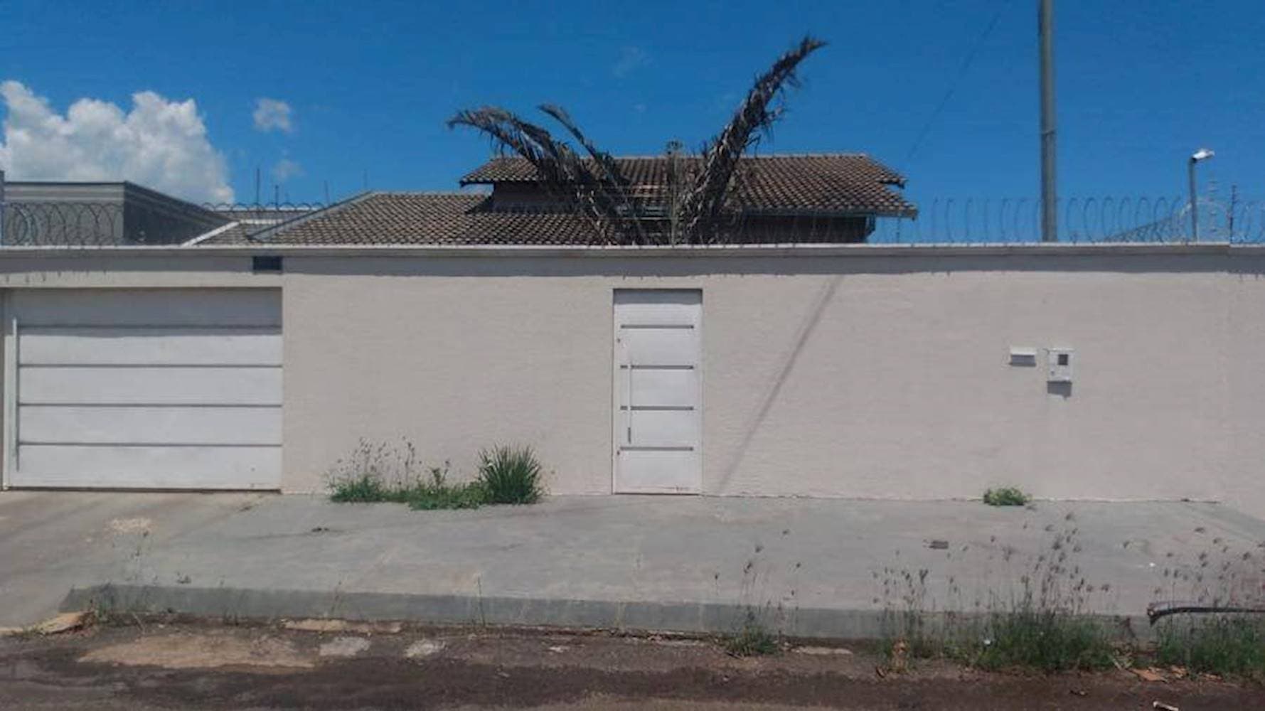 Foto 1 de 22: Casa em leilão em Caldas Novas - GO — Casa no Jardim Esmeralda - Caldas Novas/GO