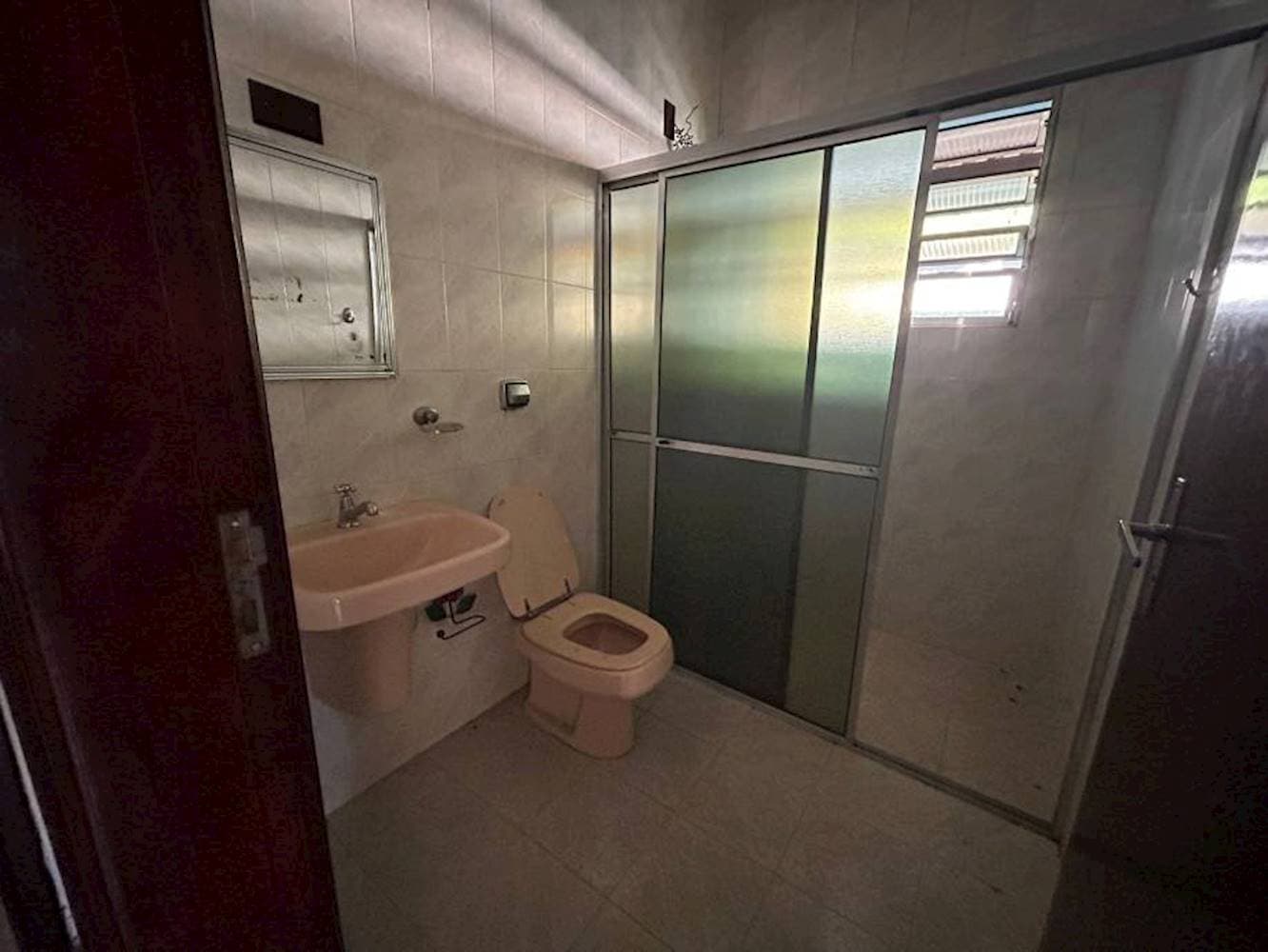 Foto 4 de 10: Casa em leilão em Passa Quatro - MG — Casa em São Miguel - Passa Quatro/MG