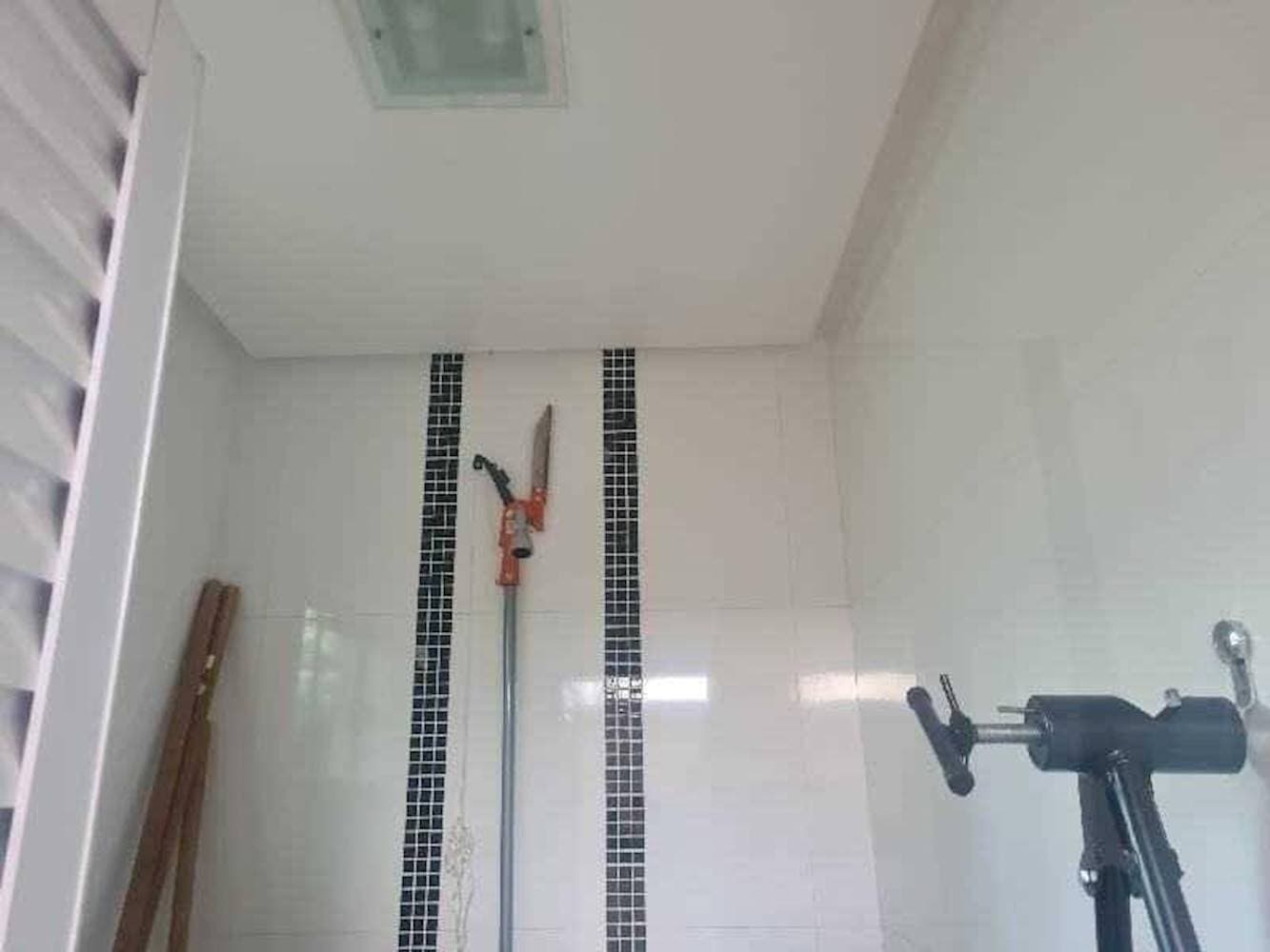 Foto 43 de 60: Casa em leilão em Goiânia - GO — Casa no "Condomínio Do Lago" - Goiânia/GO