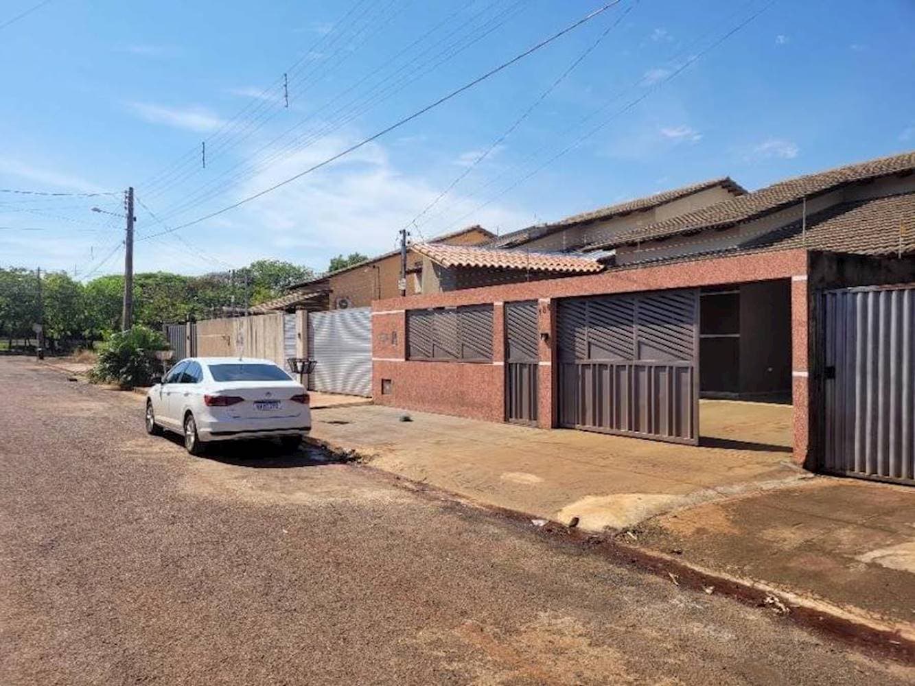 Foto 6 de 38: Casa em leilão em Santa Helena de Goiás - GO — Casa no Parque Residencial Isaura em Santa Helena De Goiás/GO