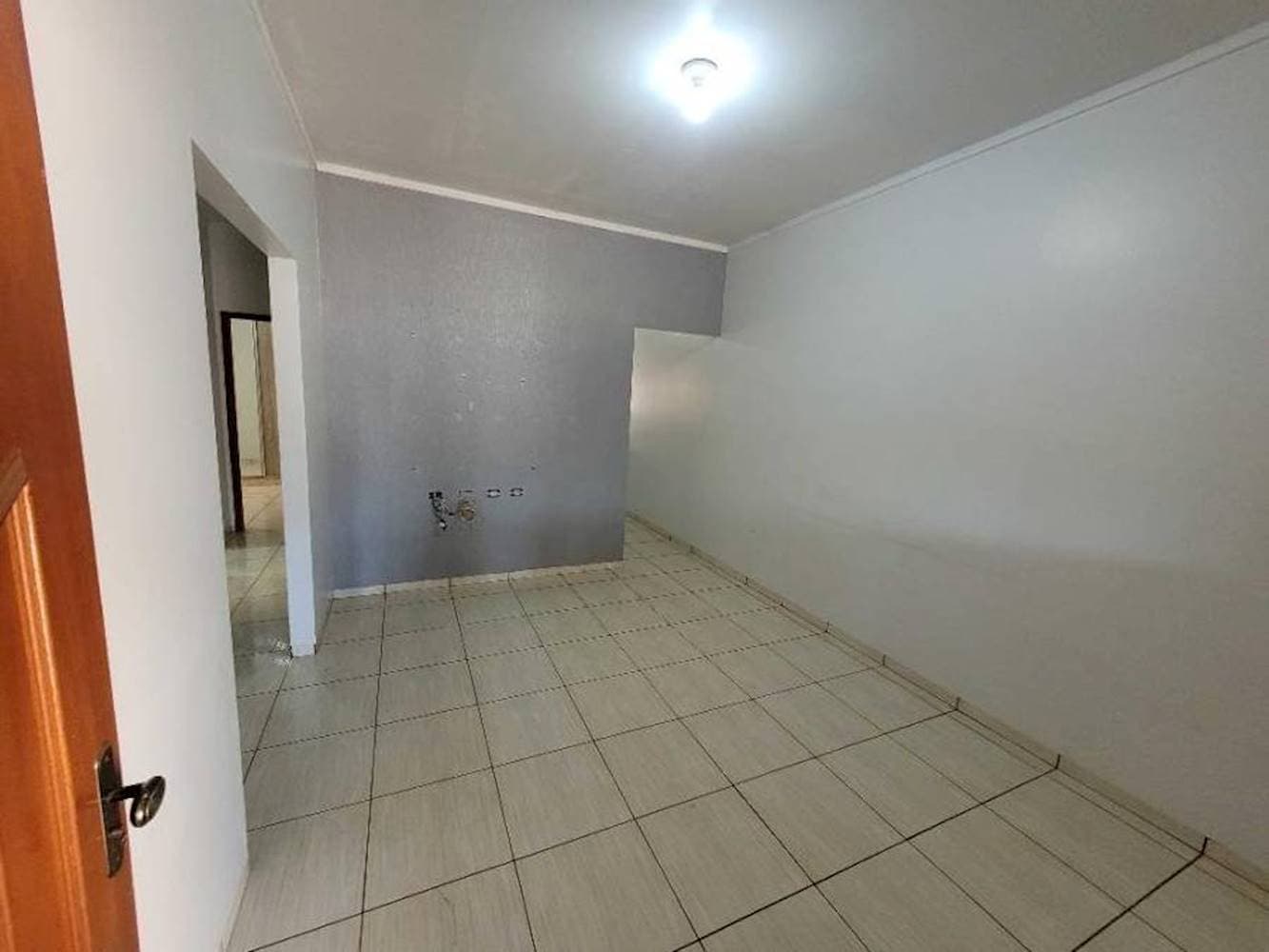 Foto 13 de 38: Casa em leilão em Santa Helena de Goiás - GO — Casa no Parque Residencial Isaura em Santa Helena De Goiás/GO