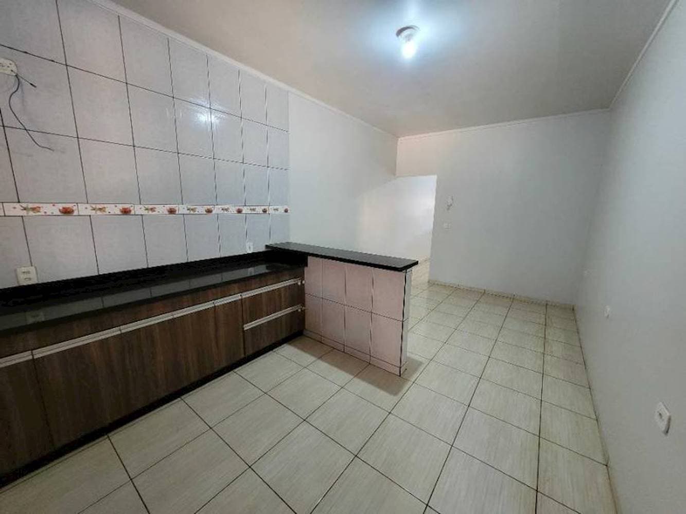 Foto 15 de 38: Casa em leilão em Santa Helena de Goiás - GO — Casa no Parque Residencial Isaura em Santa Helena De Goiás/GO