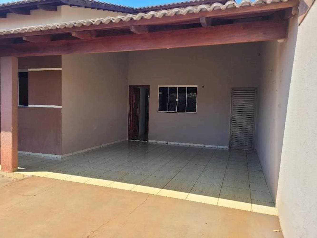 Foto 30 de 38: Casa em leilão em Santa Helena de Goiás - GO — Casa no Parque Residencial Isaura em Santa Helena De Goiás/GO
