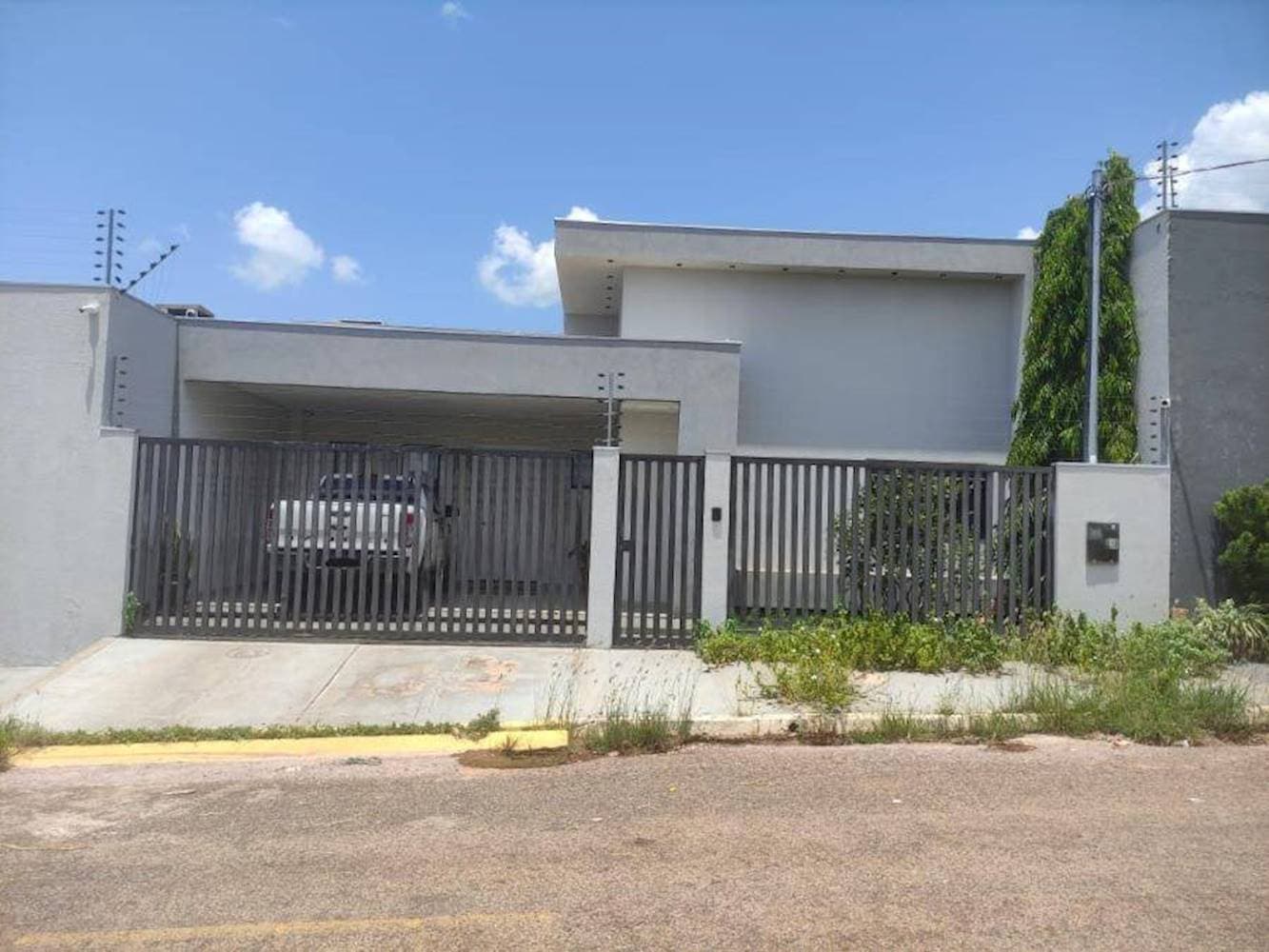 Foto 1 de 3: Casa em leilão em Rondonópolis - MT — Casa no Loteamento Parque Dos Lirios - Rondonópolis/MT