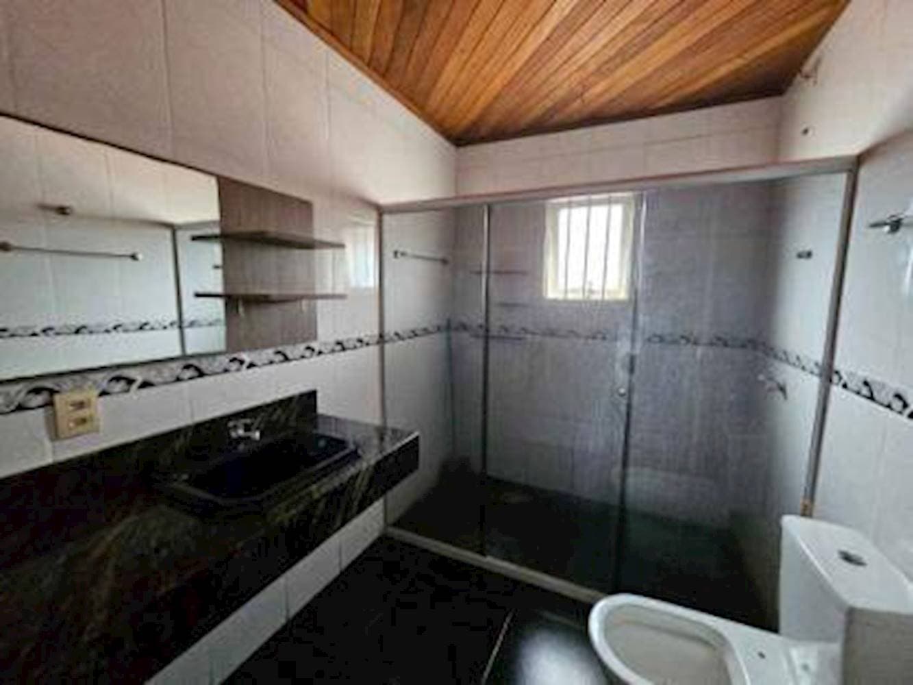 Foto 19 de 33: Casa em leilão em Canoas - RS — Casa em Estância Velha - Canoas/RS
