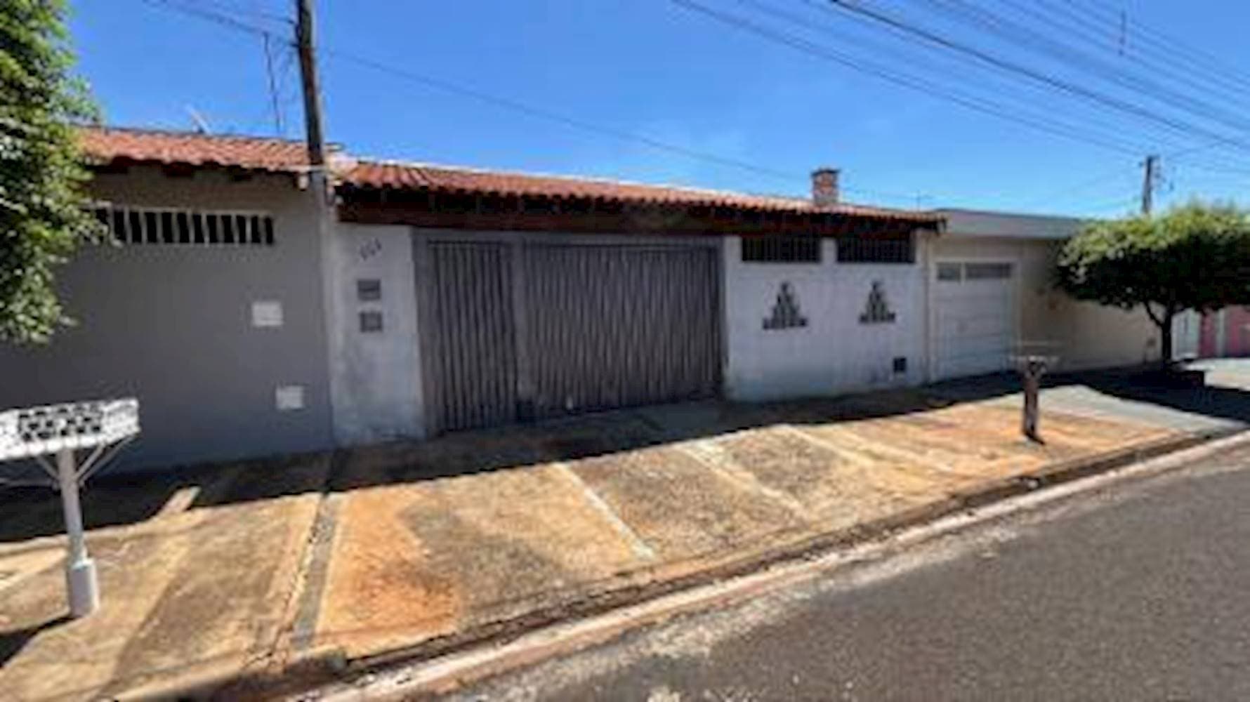 Foto 1 de 5: Casa em leilão em Jaboticabal - SP — Casa no "Conj. Hab Margarida Raimundo Berchieri" - Jaboticabal/SP