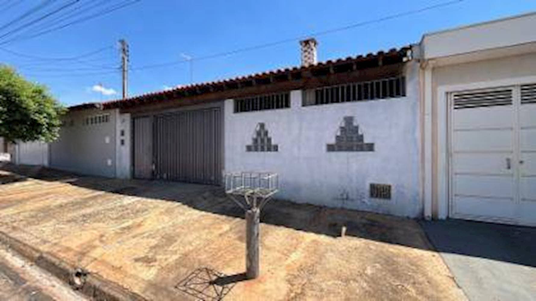 Foto 4 de 5: Casa em leilão em Jaboticabal - SP — Casa no "Conj. Hab Margarida Raimundo Berchieri" - Jaboticabal/SP
