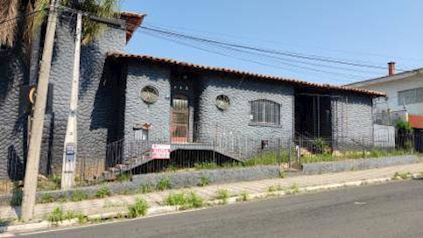 Foto 2 de 14: Casa em leilão em Sorocaba - SP — Casa em Jardim Santa Rosália - Sorocaba/SP