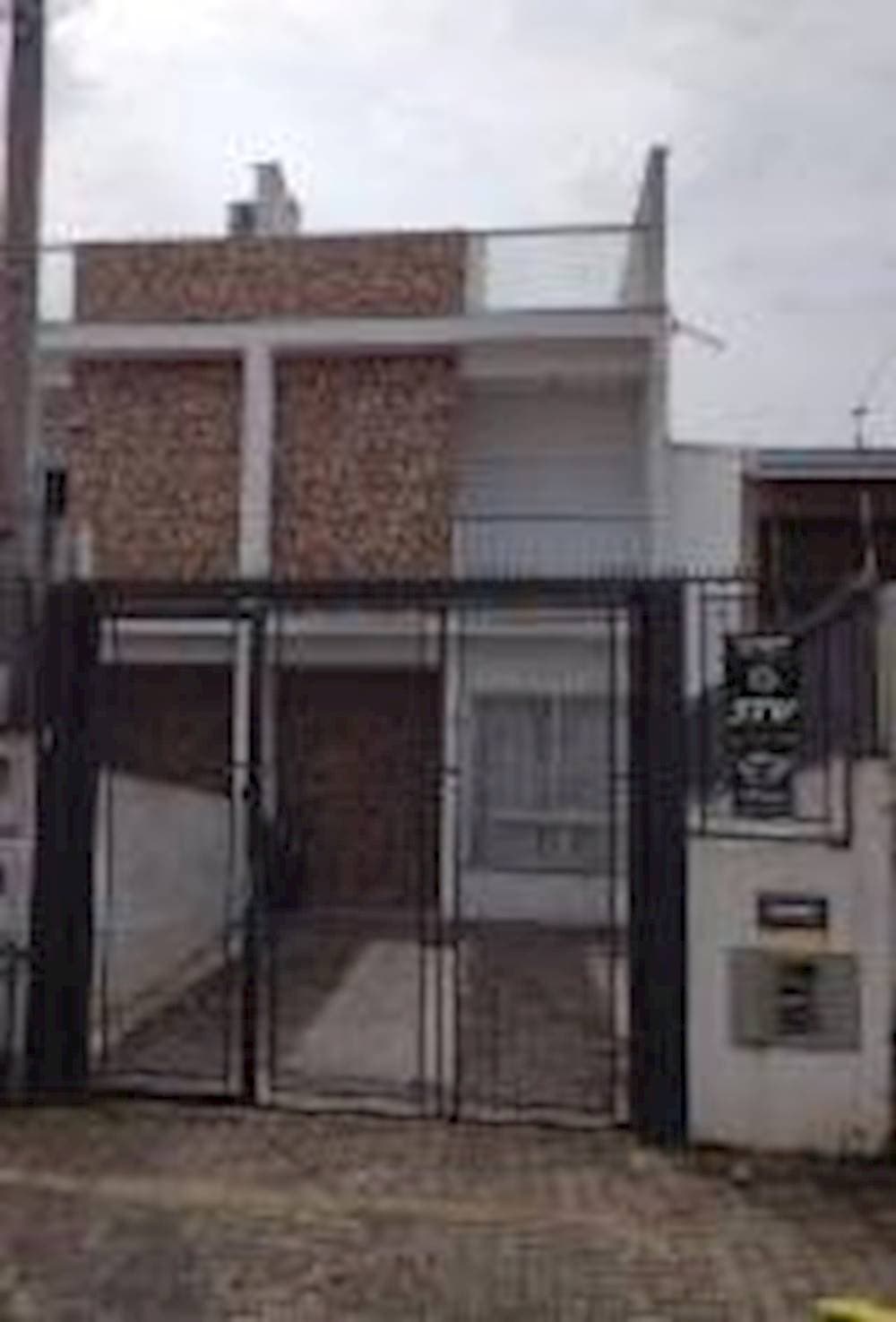 Foto 1 de 15: Casa em leilão em Canoas - RS — Casa de condomínio em Brigadeira - Canoas/RS