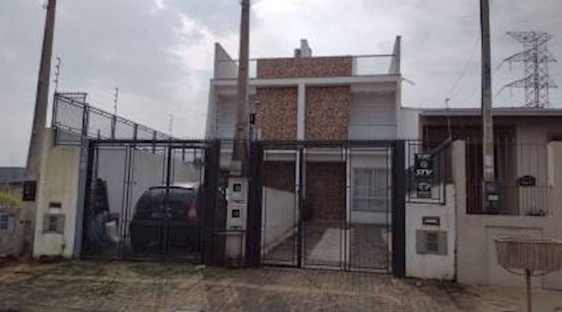 Foto 4 de 15: Casa em leilão em Canoas - RS — Casa de condomínio em Brigadeira - Canoas/RS