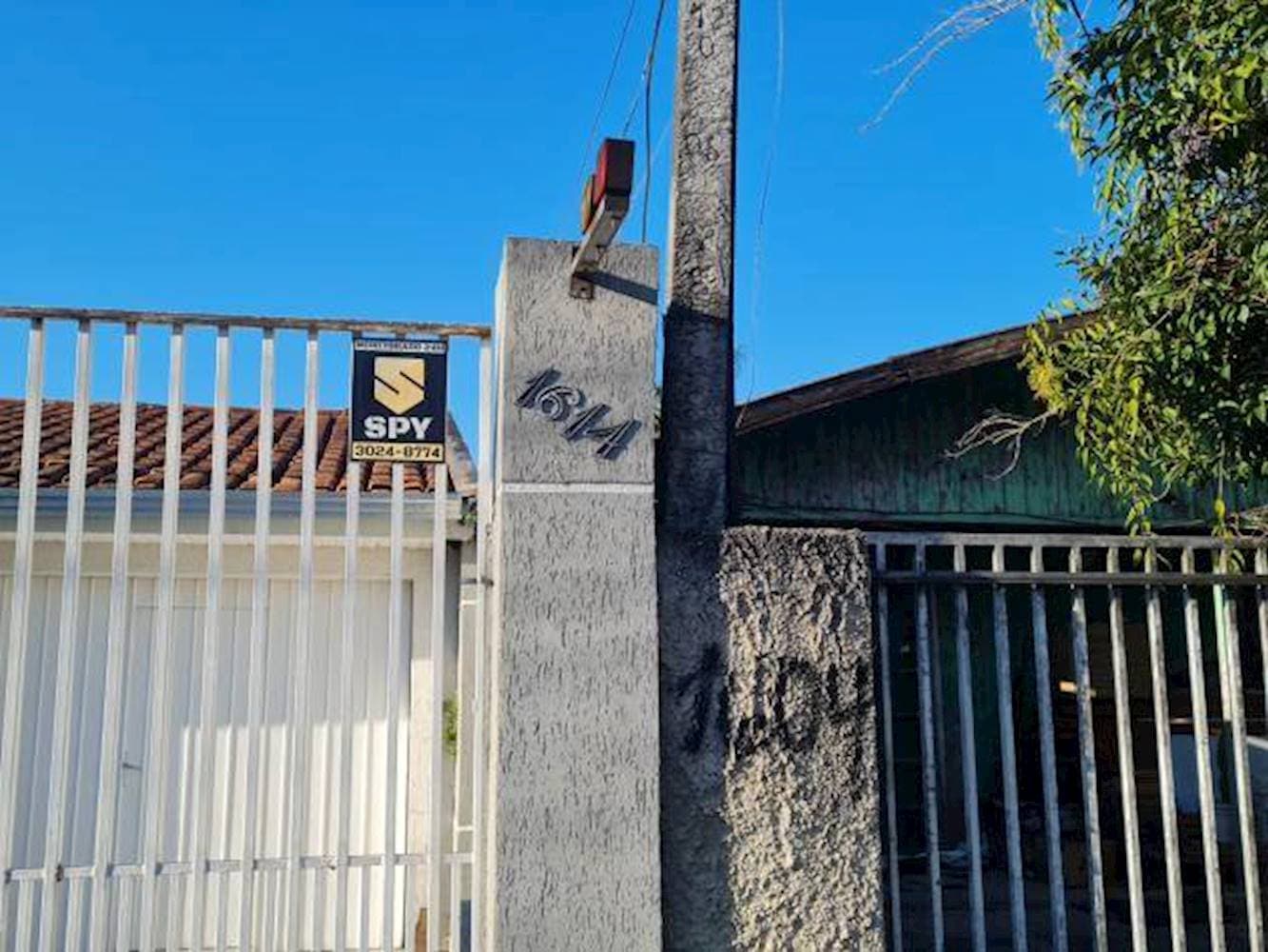 Foto 2 de 3: Casa em leilão em Curitiba - PR — Casa em Alto - Curitiba/PR