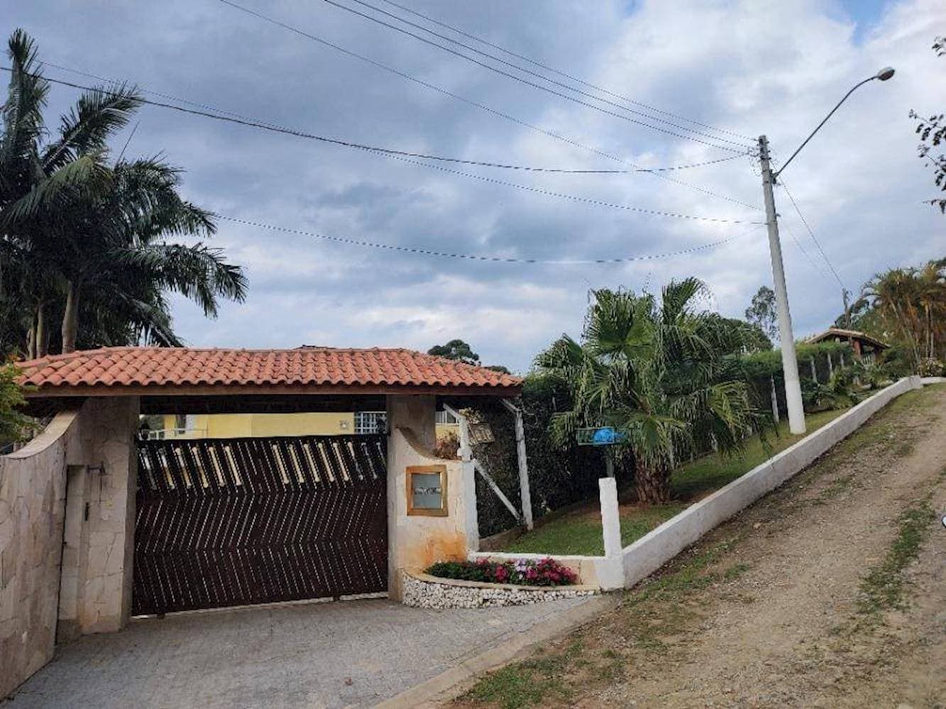 Foto 2 de 15: Casa em leilão em Mairinque - SP — Casa de Condomínio no Portal do Sol em Mairinque/SP