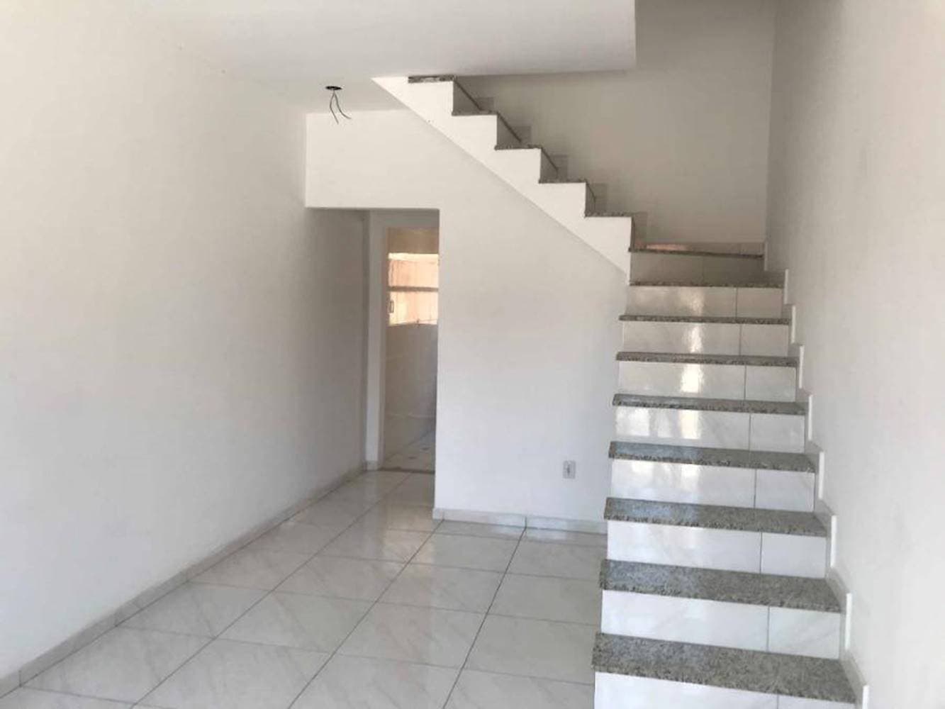 Foto 5 de 15: Casa em leilão em Nova Iguaçu - RJ — Casa no Jardim da Viga em Nova Iguaçu/RJ