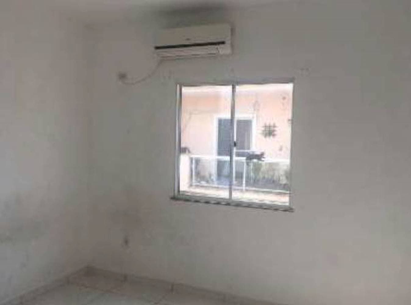 Foto 10 de 15: Casa em leilão em Nova Iguaçu - RJ — Casa no Jardim da Viga em Nova Iguaçu/RJ