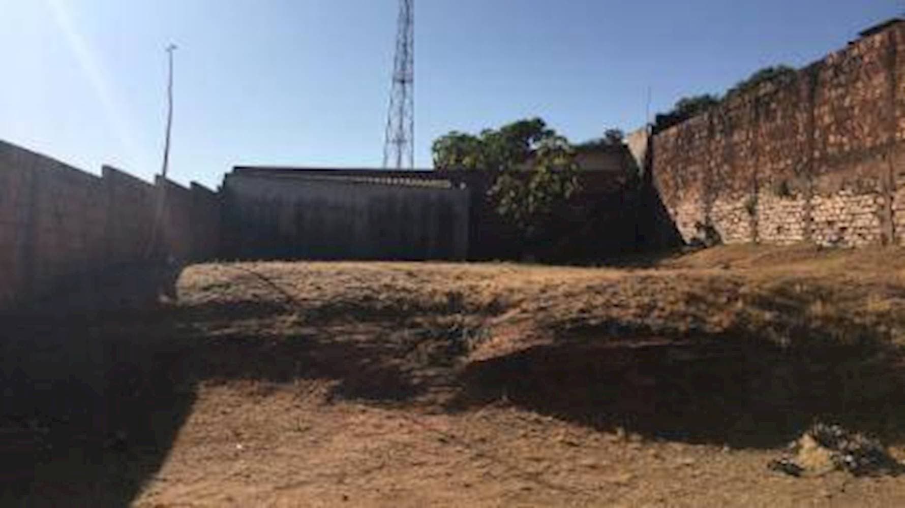 Foto 13 de 50: Casa em leilão em Camapuã - MS — Casa no Centro de Camapuã/MS