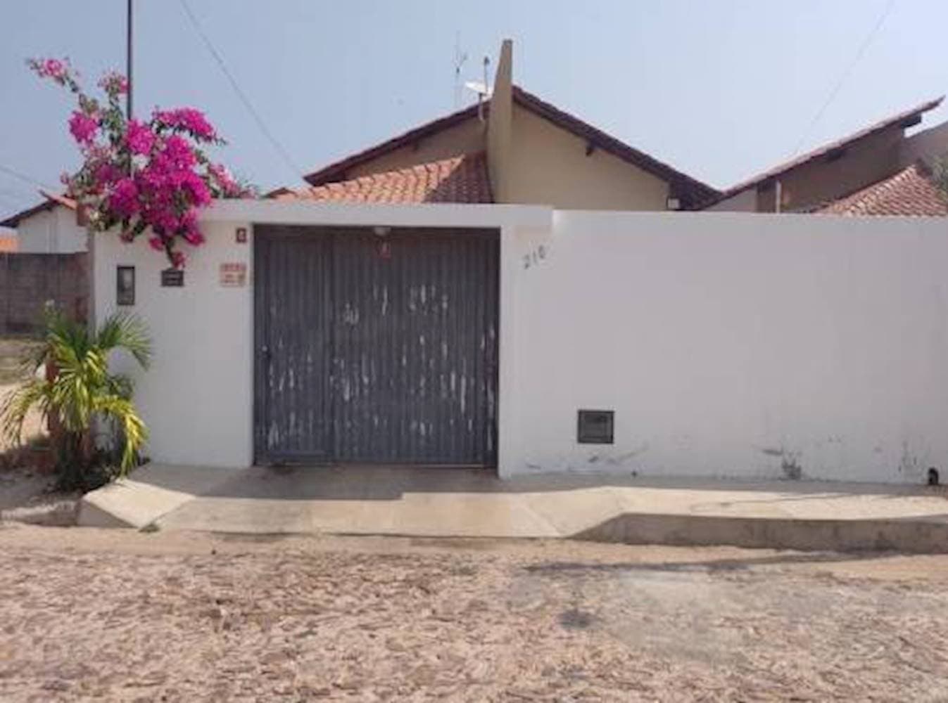 Foto 1 de 30: Casa em leilão em Parnaíba - PI — Casa em  Dirceu Arcoverde - Parnaíba/PI