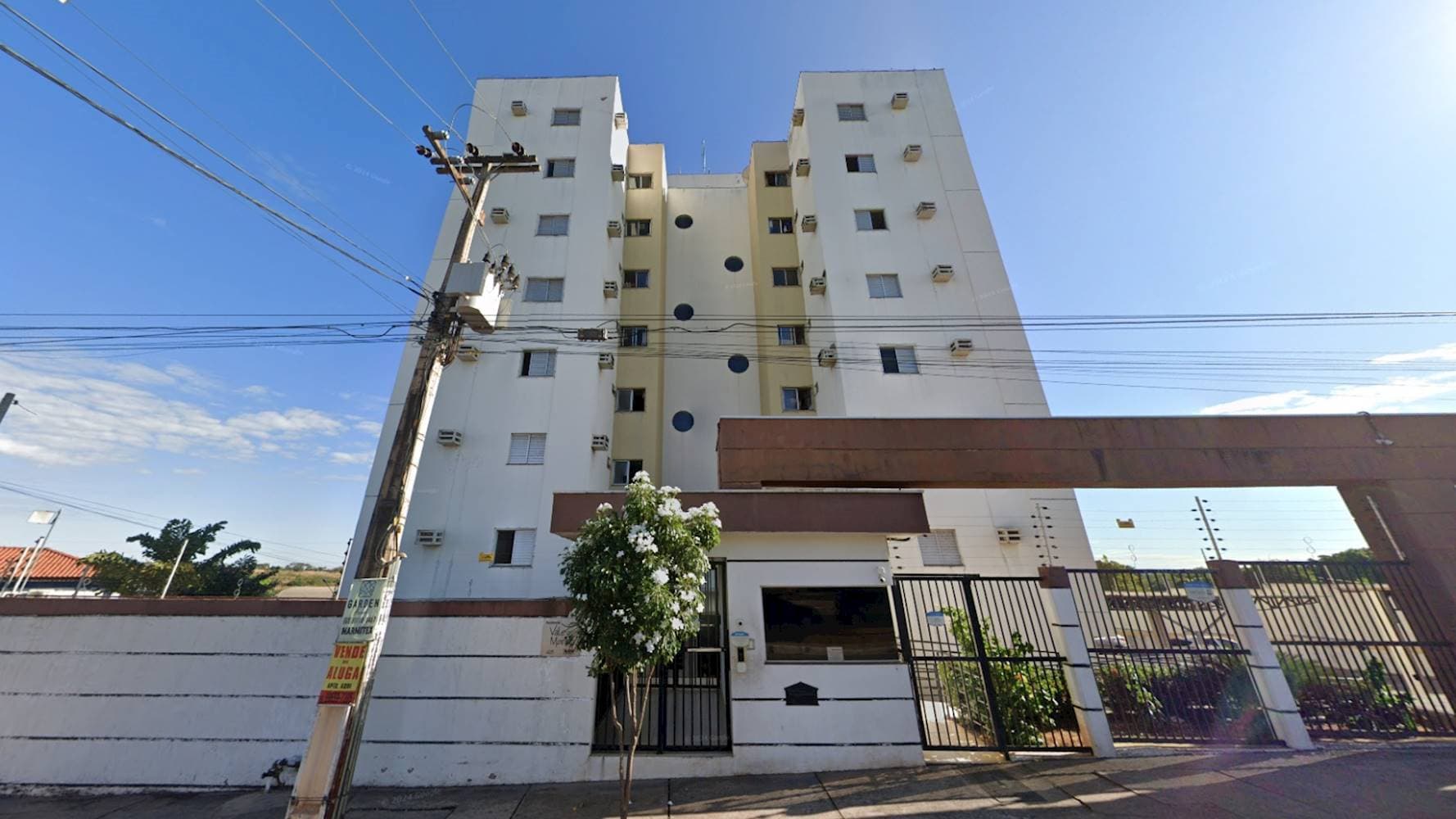 Foto 1 de 7: Apartamento em leilão em Cuiabá - MT — Apartamento no "Condominio Residencial Vale Do Moinho" -  Recanto dos Pássaros - Cuiabá/MT