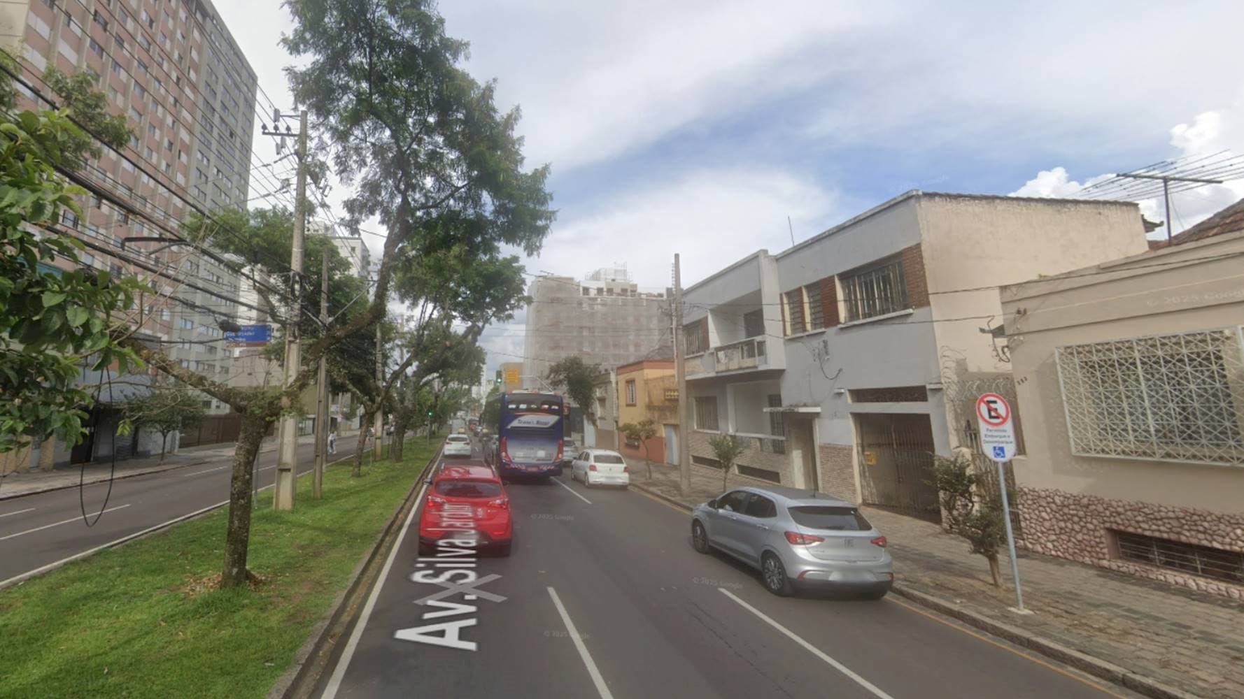 Foto 5 de 5: Apartamento em leilão em Curitiba - PR — Apartamento no "Edifício Nusiamara" - Centro - Curitiba/PR