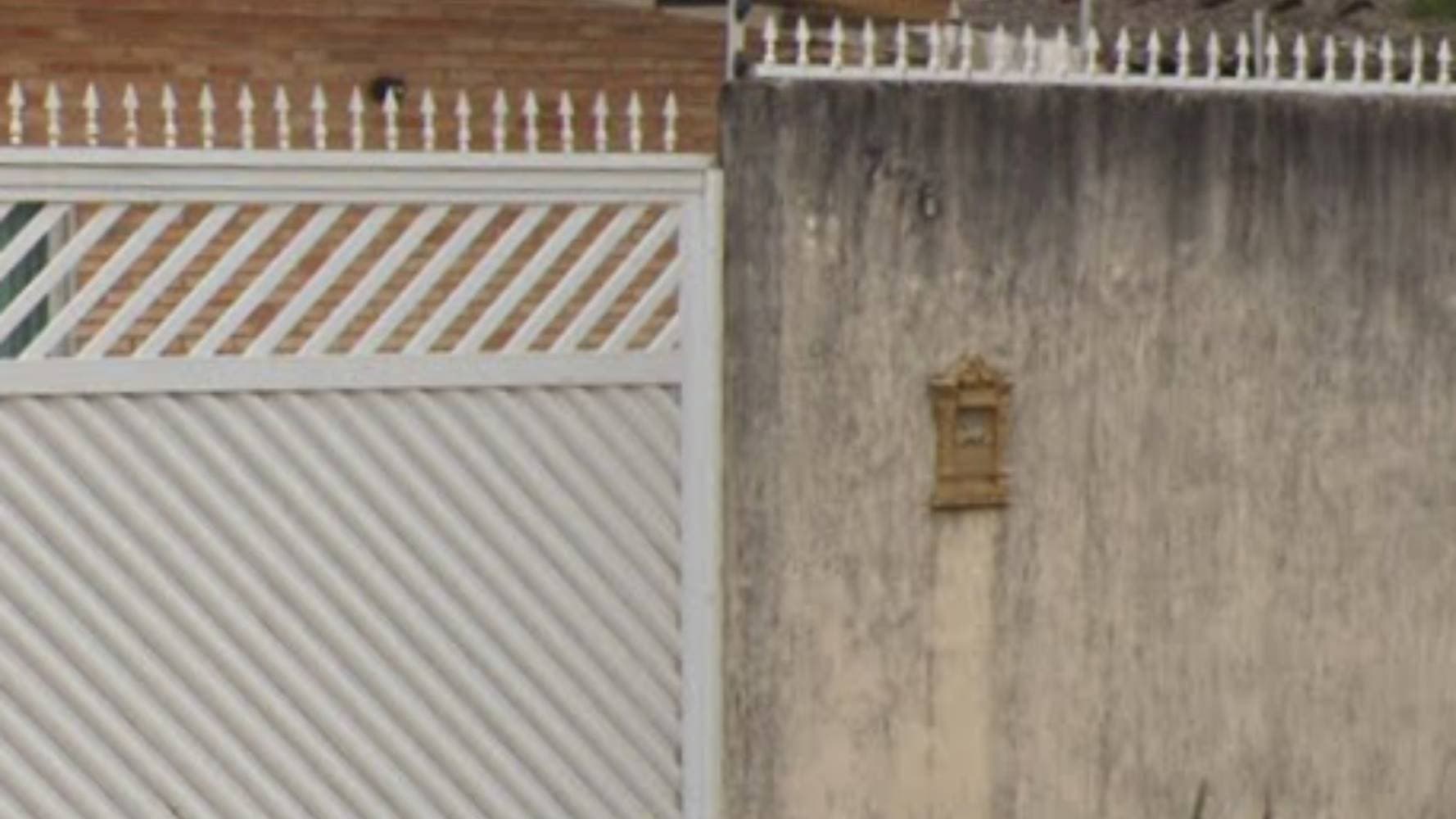 Foto 2 de 6: Casa em leilão em Guarujá - SP — Casa no Parque Enseada - Guarujá/SP