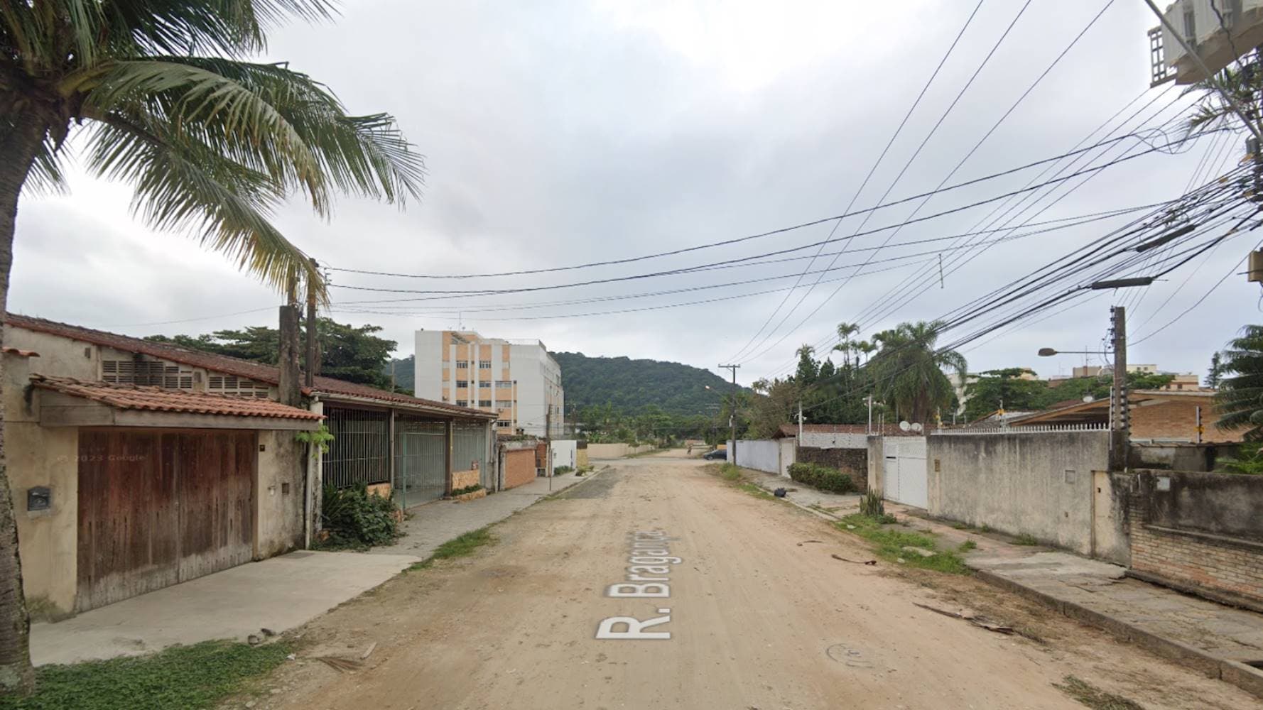 Foto 6 de 6: Casa em leilão em Guarujá - SP — Casa no Parque Enseada - Guarujá/SP