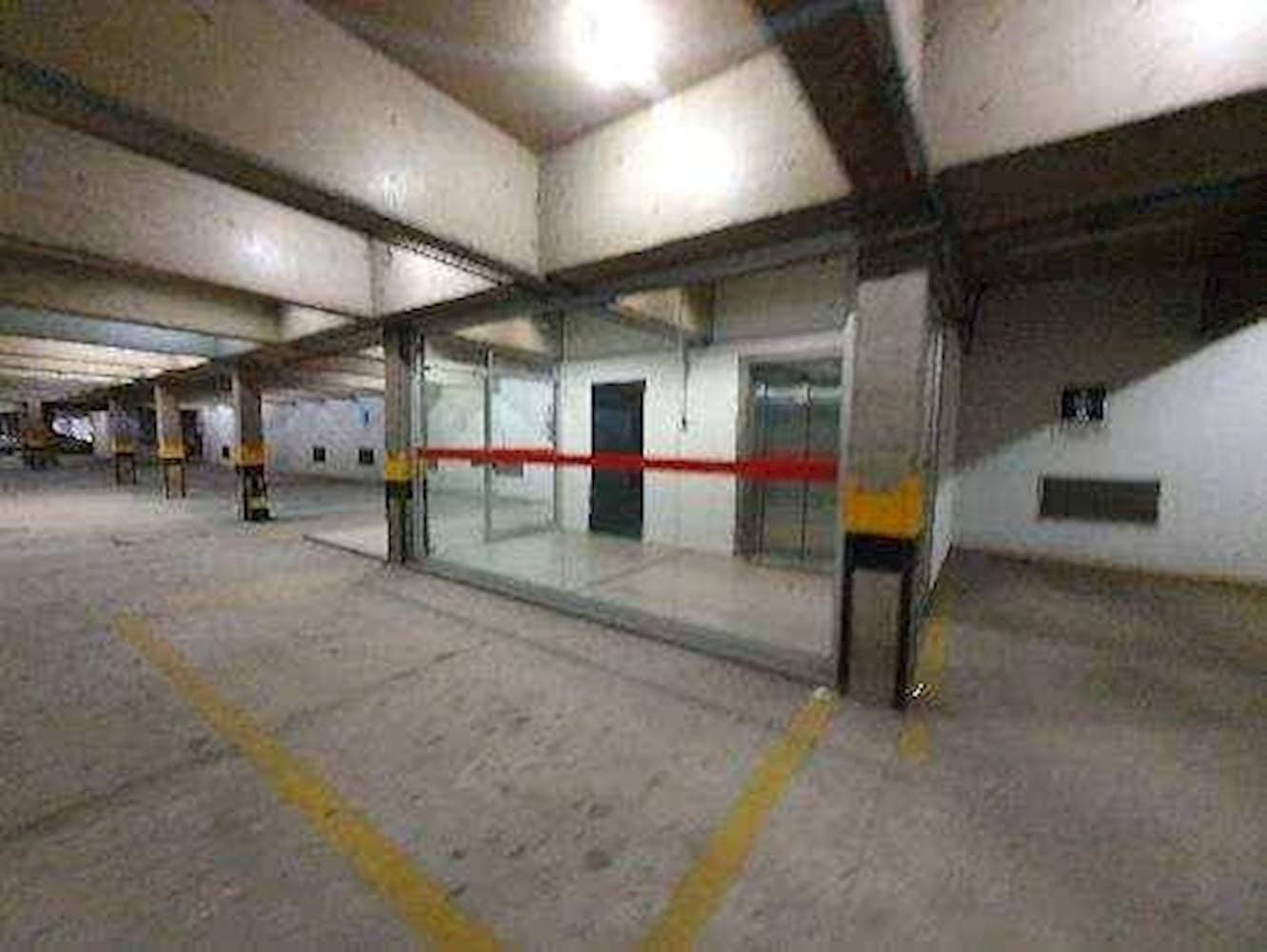 Foto 81 de 93: Terreno em leilão em Curitiba - PR — Ex-agência no Centro em Curitiba/PR