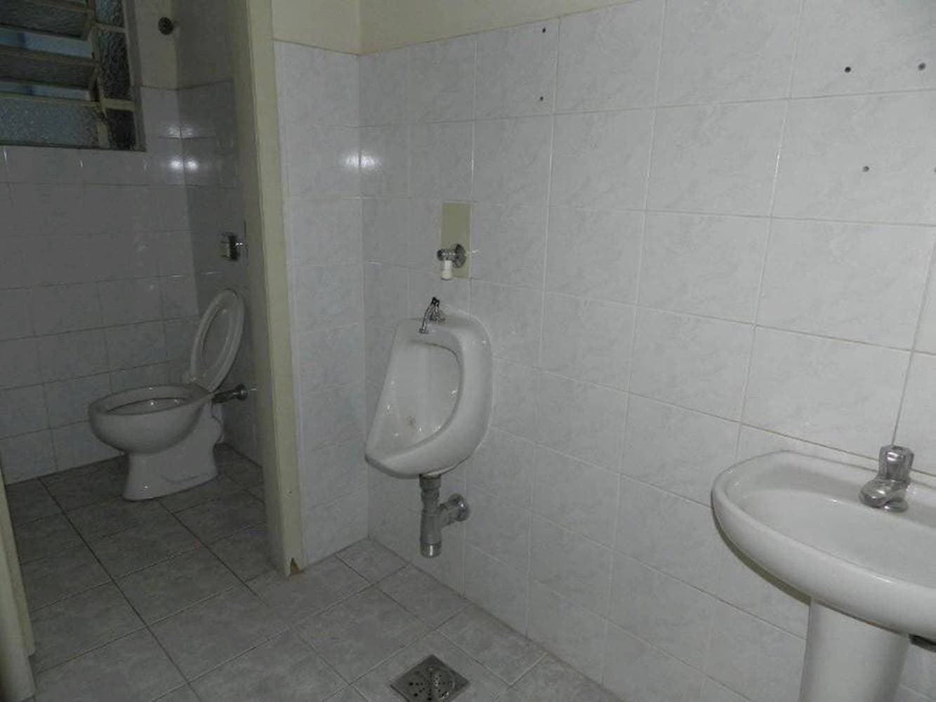 Foto 16 de 28: Comercial em leilão em Porto Alegre - RS — Sala comercial em Independência - Porto Alegre/RS
