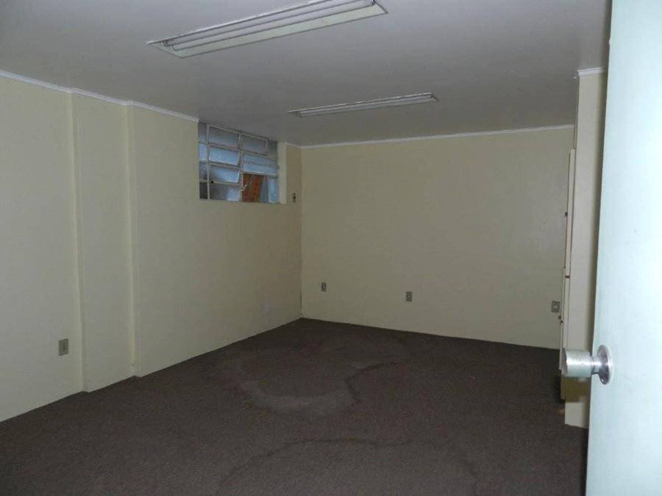 Foto 19 de 28: Comercial em leilão em Porto Alegre - RS — Sala comercial em Independência - Porto Alegre/RS