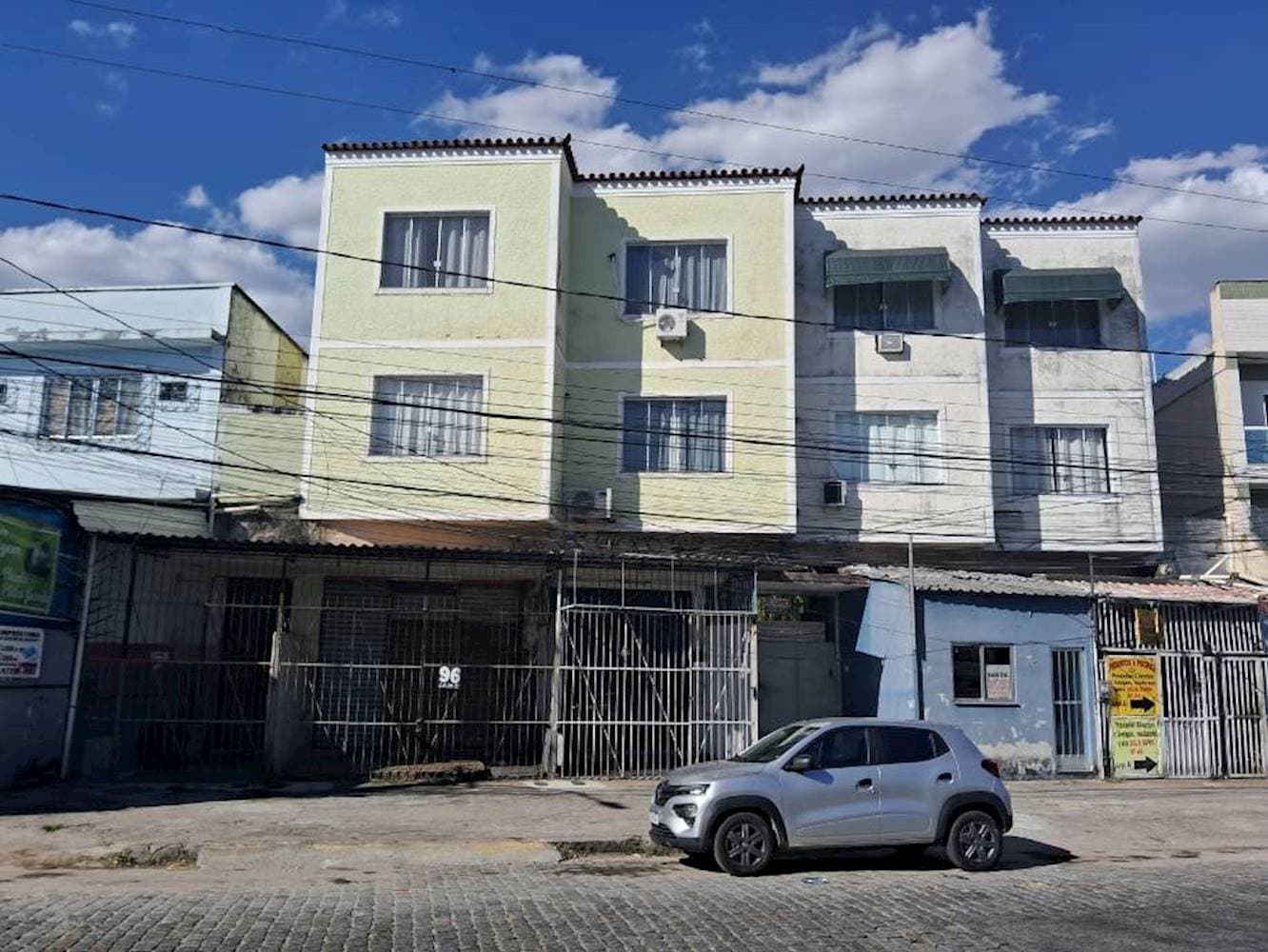Foto 1 de 12: Apartamento em leilão em Rio de Janeiro - RJ — Apartamento no Bento Ribeiro - Rio De Janeiro/RJ