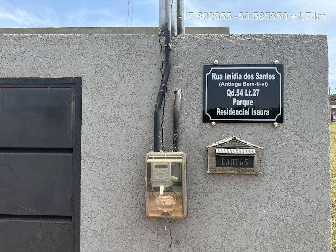 Foto 2 de 15: Casa em leilão em Santa Helena de Goiás - GO — Casa no Parque Isaura em Santa Helena de Goiás/GO