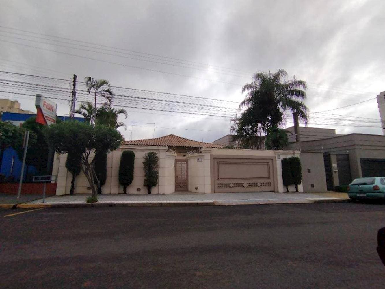 Foto 1 de 3: Casa em leilão em Birigui - SP — Casa no Centro em BIrigui/SP