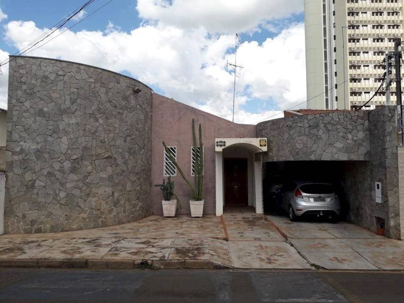 Foto 5 de 31: Casa em leilão em Fernandópolis - SP — Casa no Jardim Santa Helena em Fernandópolis/SP