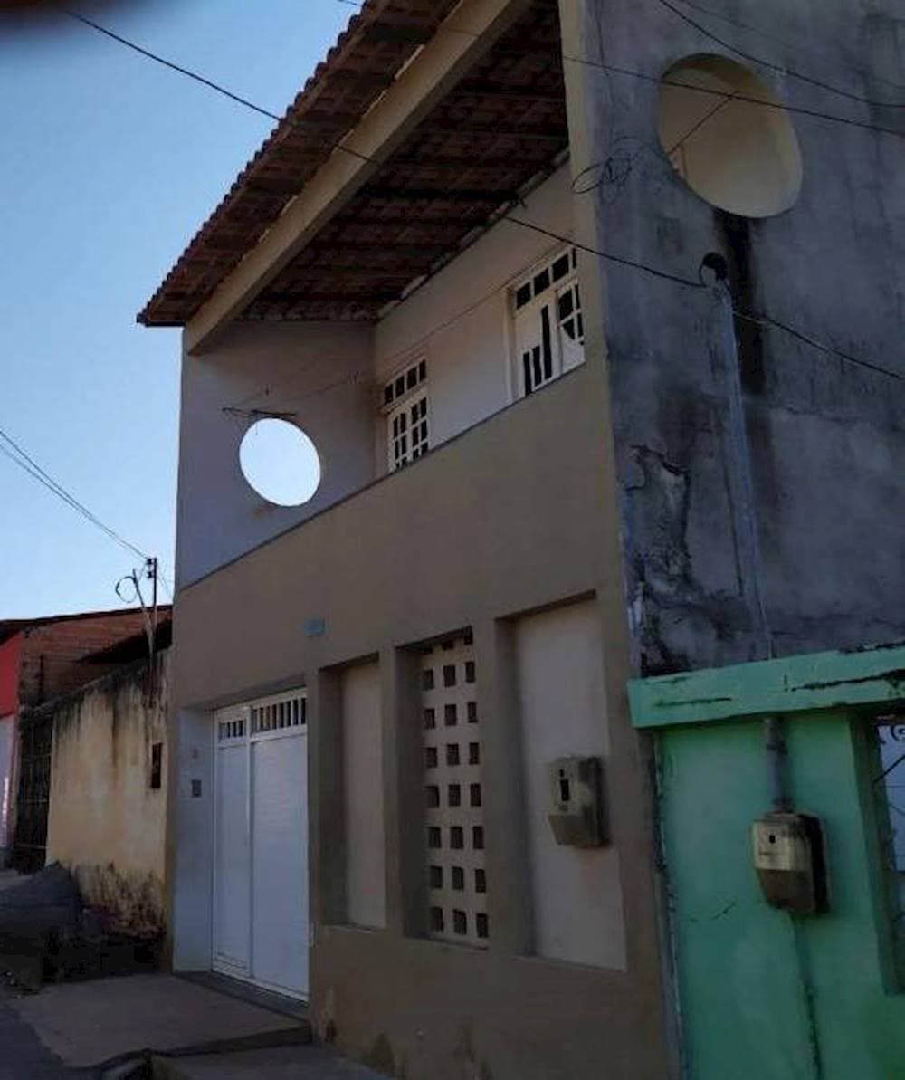 Foto 1 de 16: Casa em leilão em Bacabal - MA — Casa no Centro - Bacabal/MA