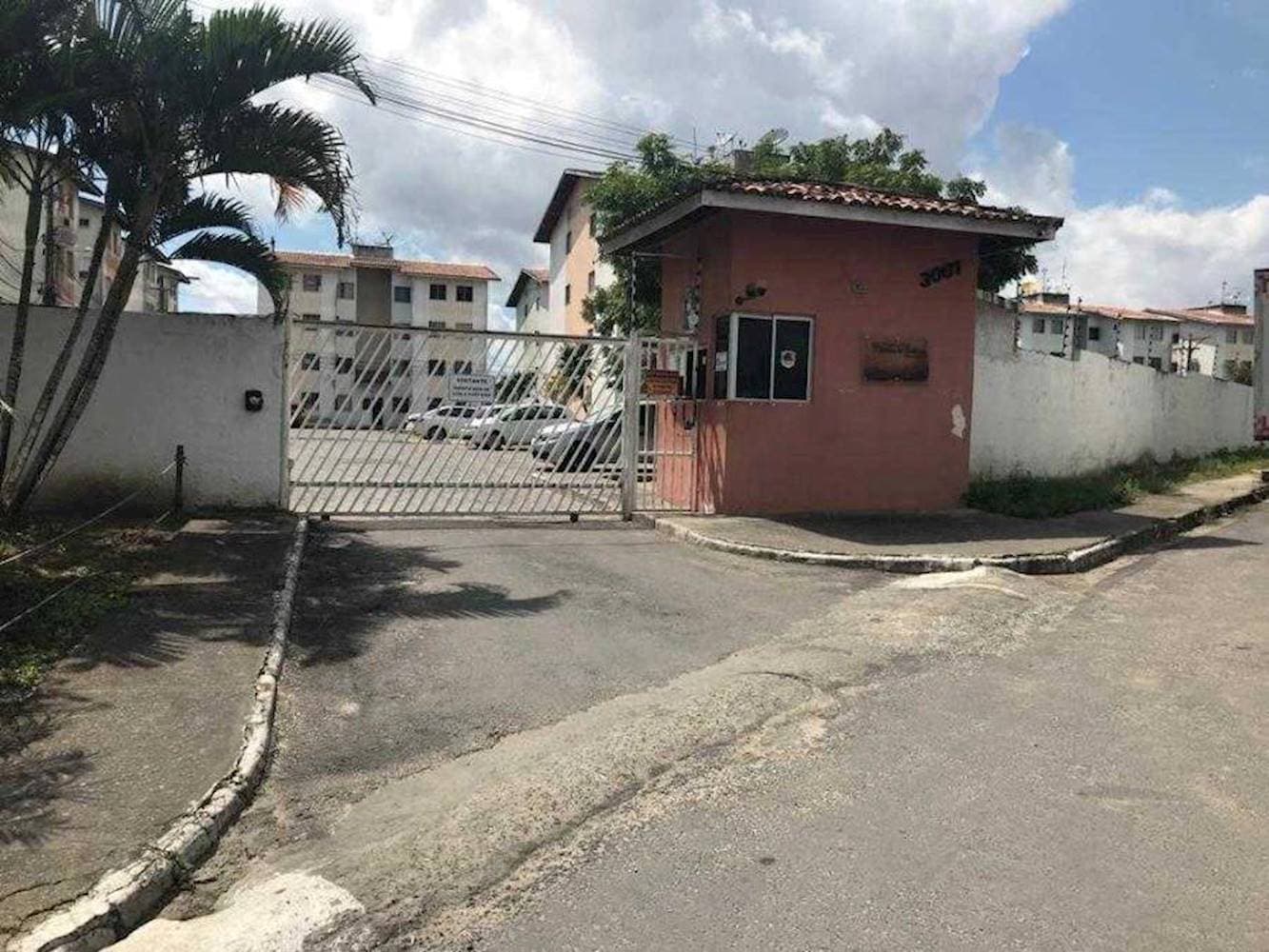 Foto 1 de 18: Apartamento em leilão em Feira de Santana - BA — Apartamento em Muchila - Feira De Santana/BA