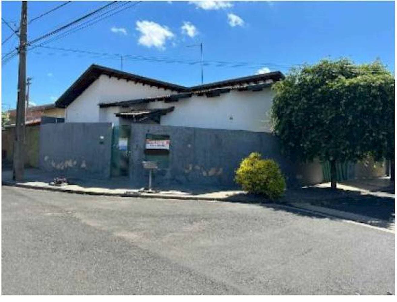 Foto 1 de 3: Casa em leilão em Votuporanga - SP — Casa no Park Residencial Colinas - Votuporanga/SP