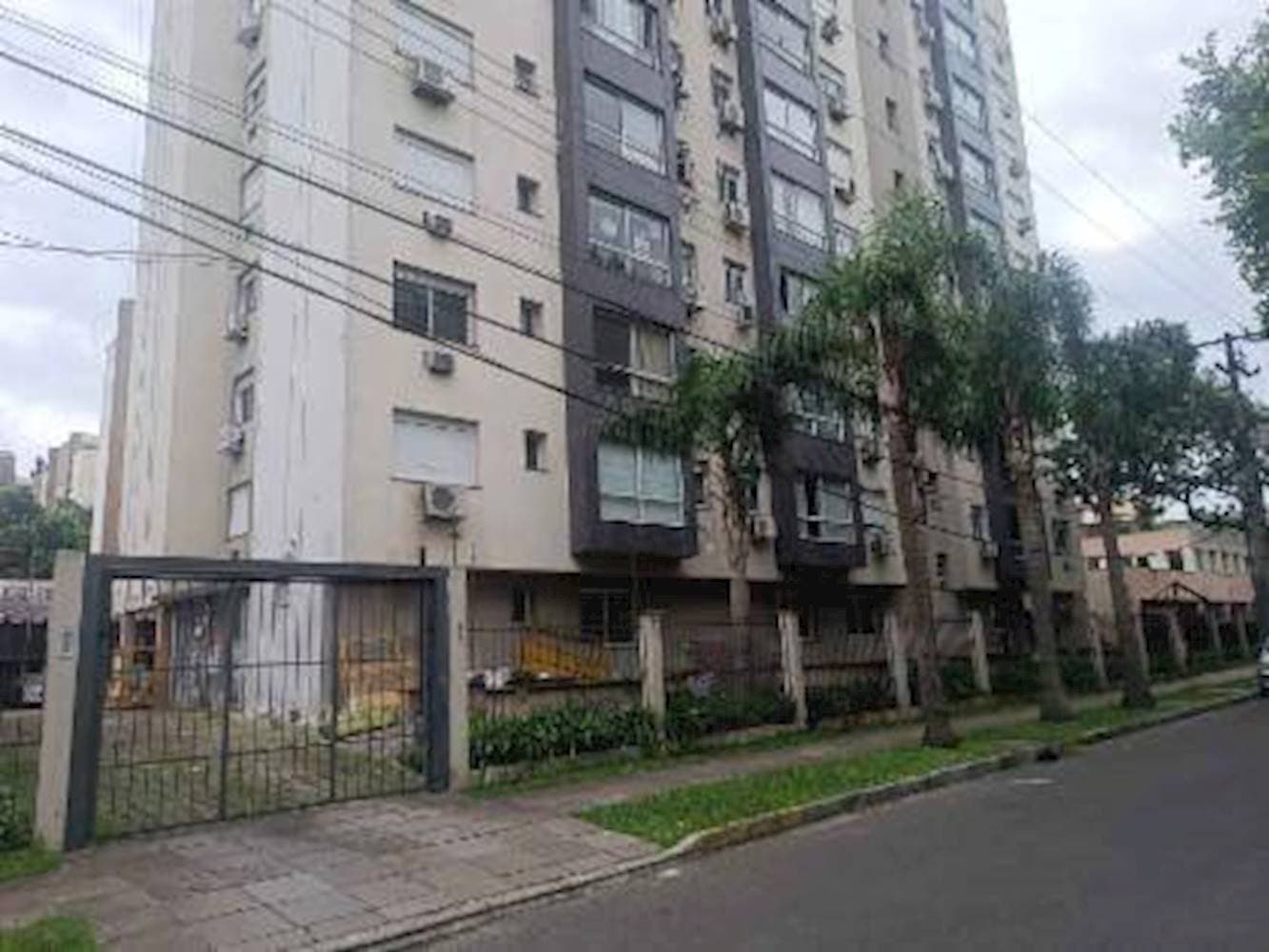 Foto 1 de 22: Apartamento em leilão em Porto Alegre - RS — Apartamento em Cavalhada - Porto Alegre/RS