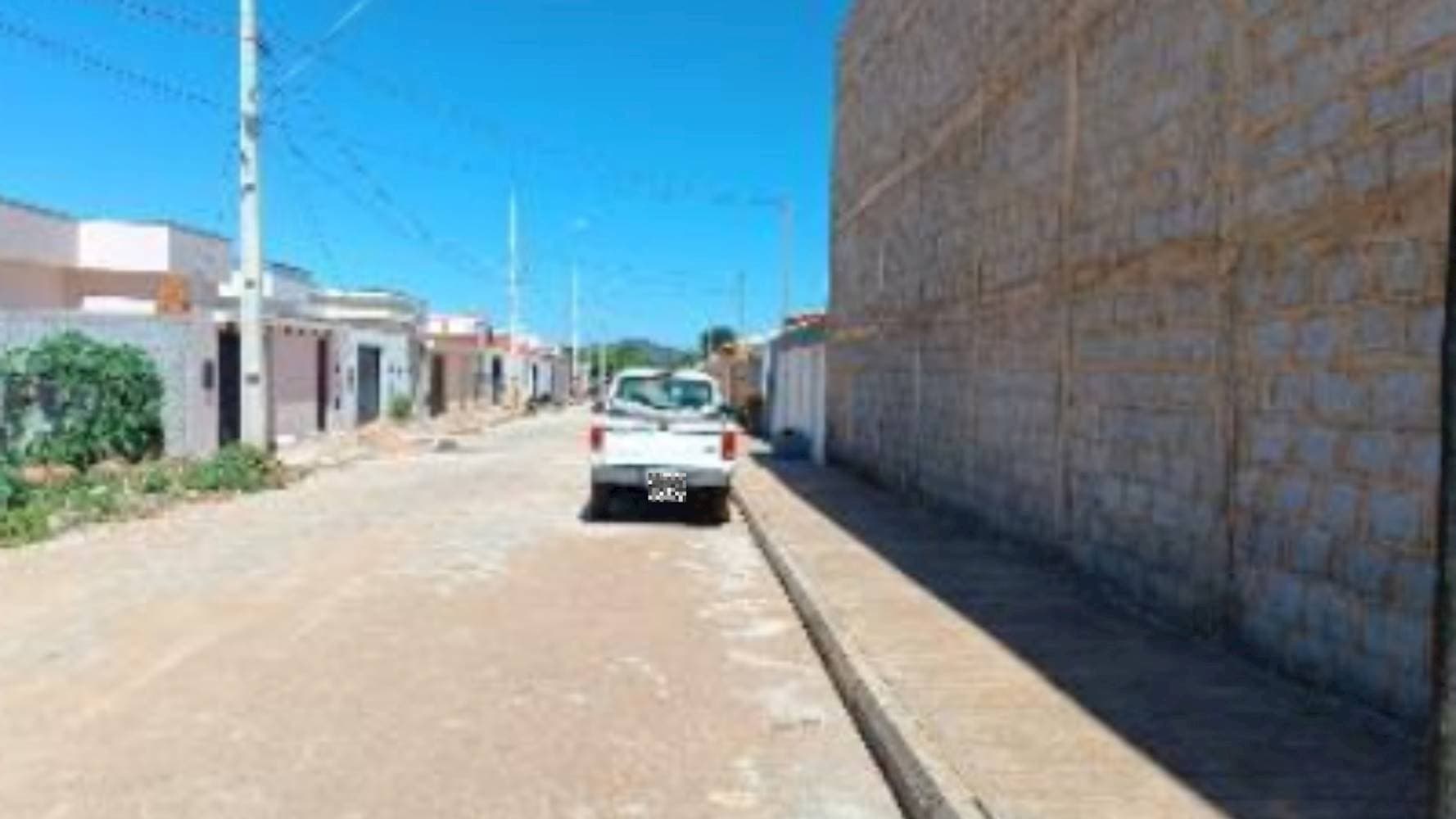 Foto 5 de 6: Casa em leilão em Francisco Sá - MG — Casa no Bairro Gamaleira - Francisco Sá/MG