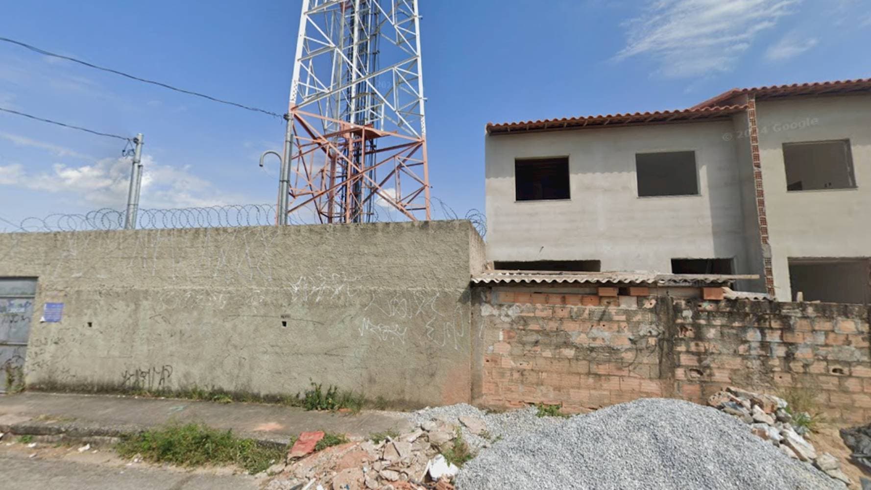 Foto 2 de 5: Casa em leilão em Betim - MG — Casa no Bairro Senhora das Graças - Betim/MG