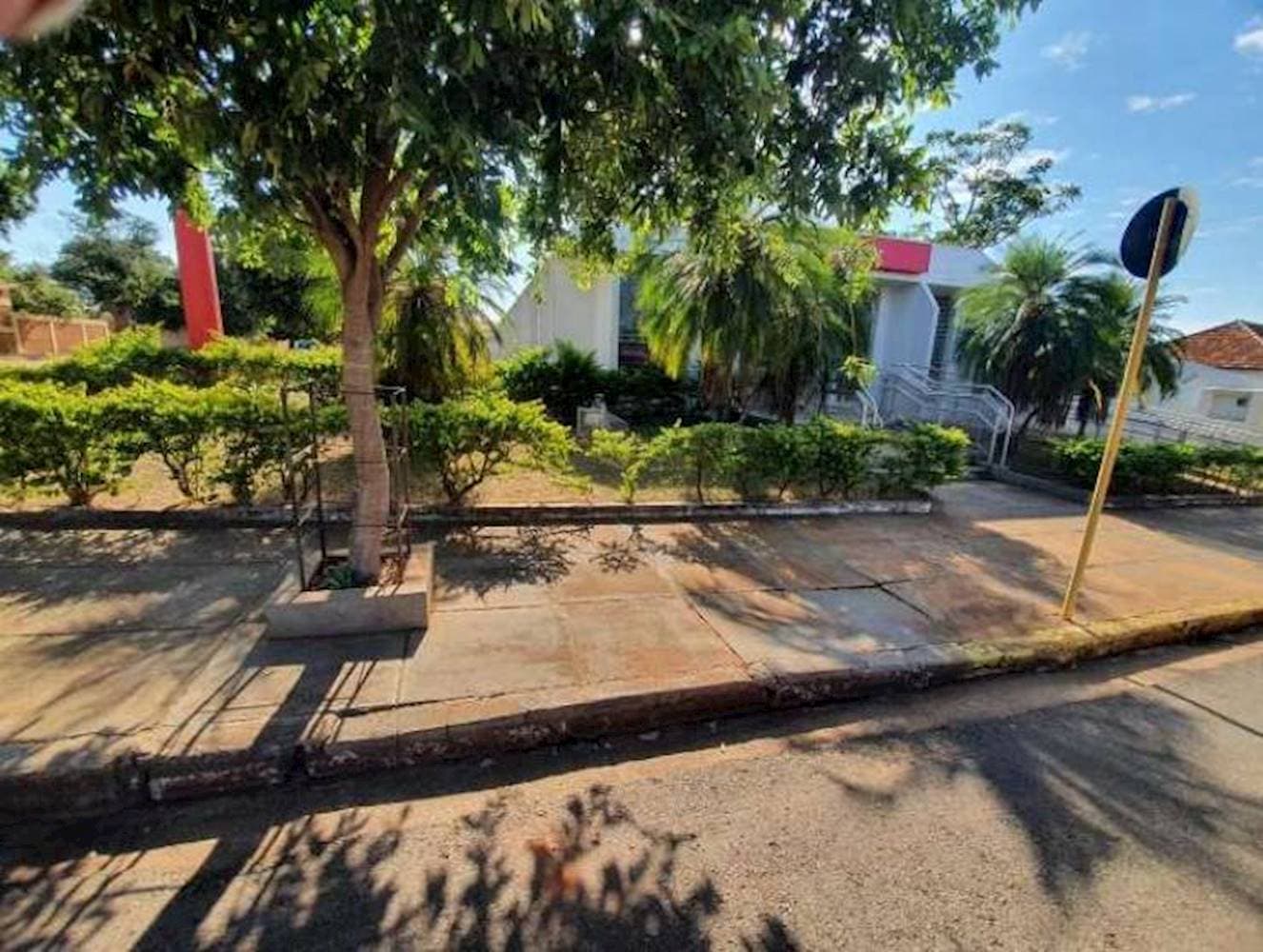 Foto 1 de 9: Comercial em leilão em Caiuá - SP — Imóvel Comercial no Centro de Caiuá/SP
