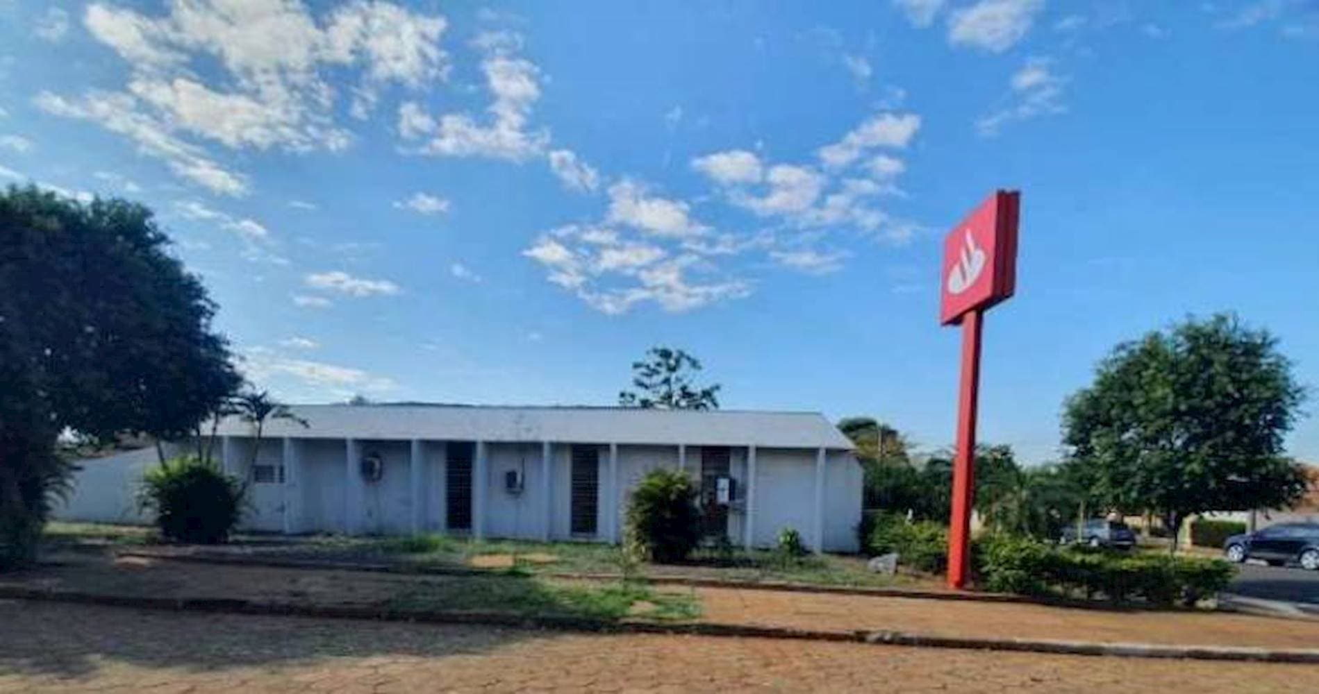 Foto 3 de 9: Comercial em leilão em Caiuá - SP — Imóvel Comercial no Centro de Caiuá/SP
