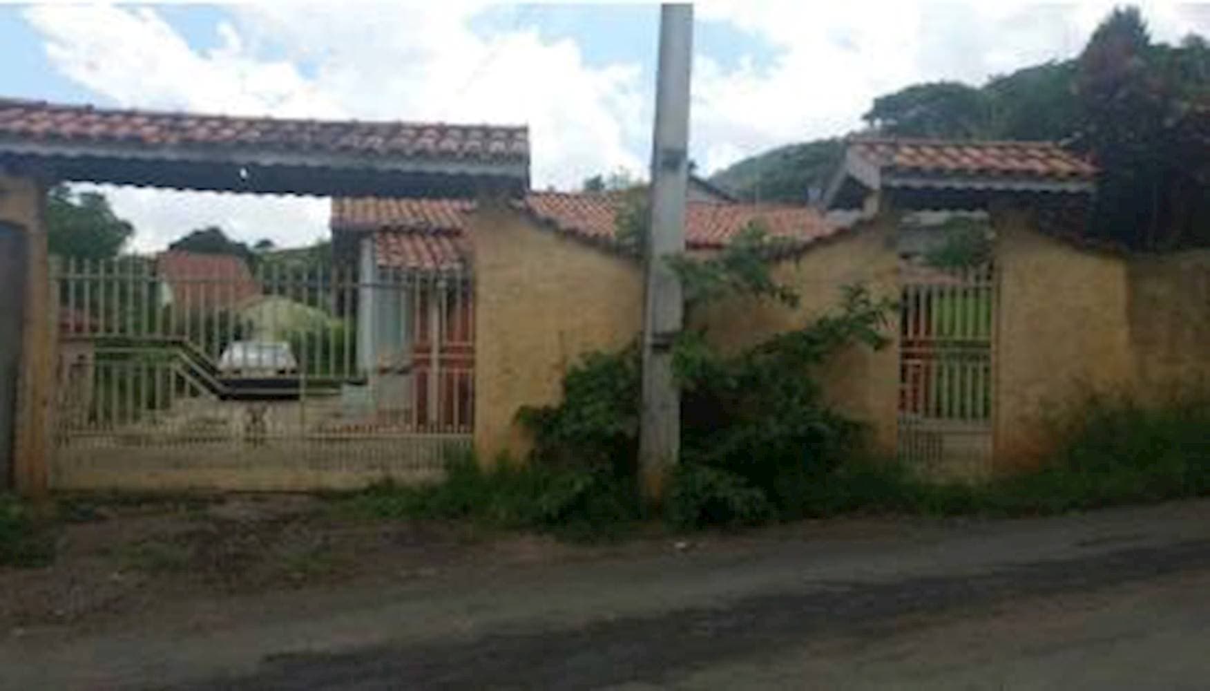 Foto 1 de 16: Casa em leilão em Bragança Paulista - SP — Casa em Guaripocaba Dos Souza - Bragança Paulista/SP