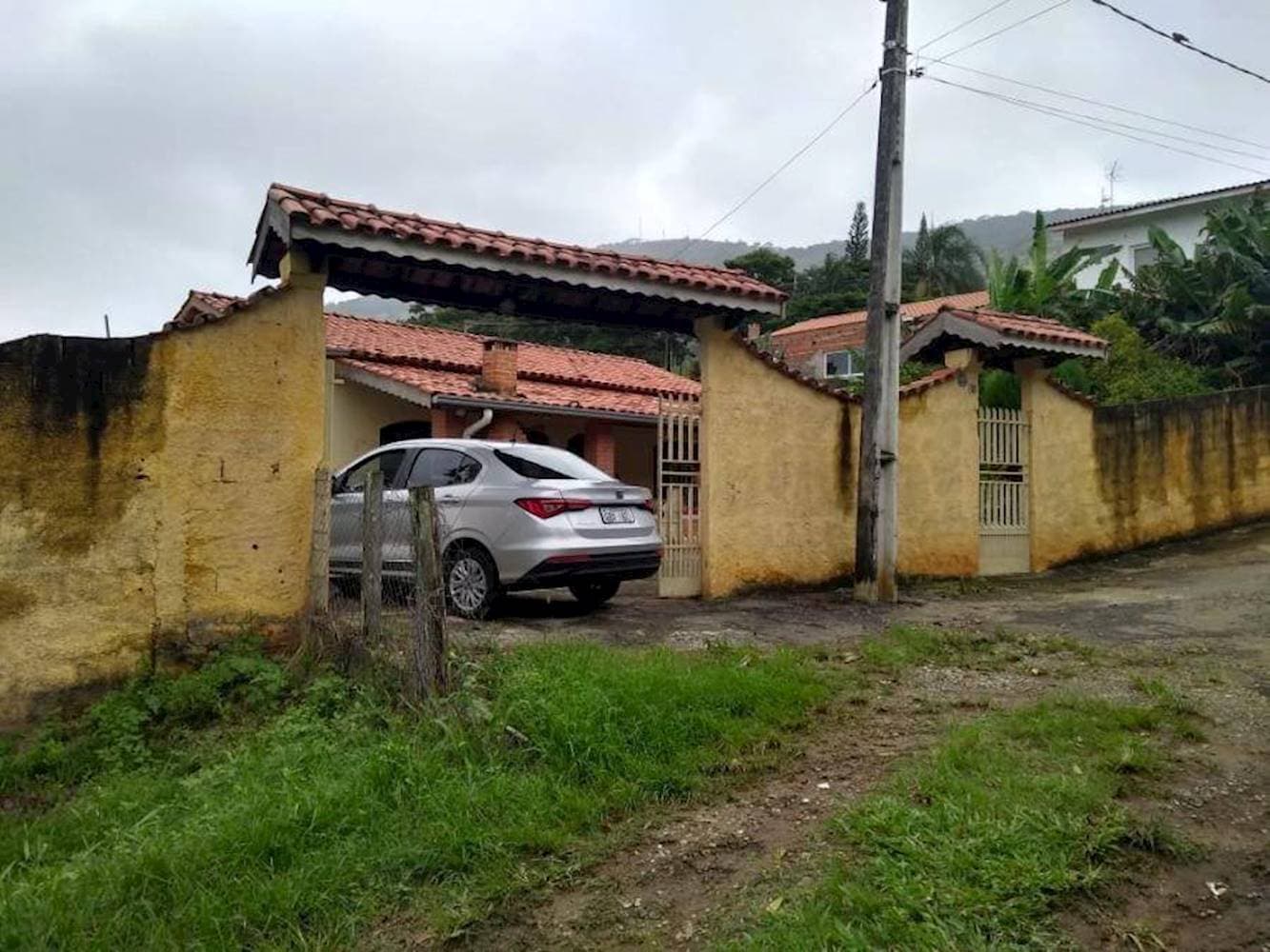 Foto 2 de 16: Casa em leilão em Bragança Paulista - SP — Casa em Guaripocaba Dos Souza - Bragança Paulista/SP