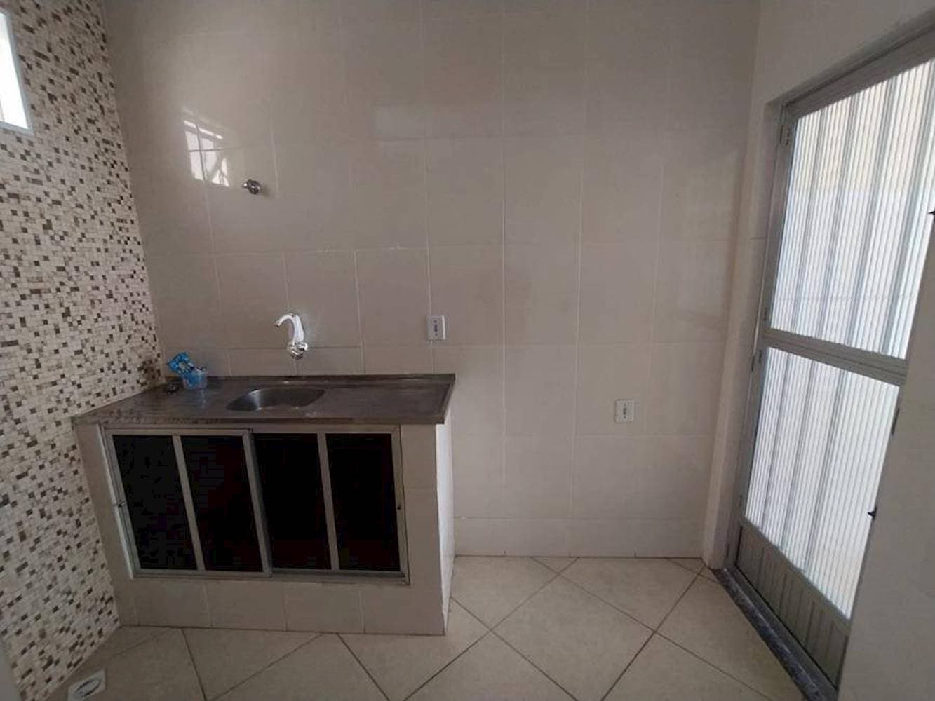 Foto 12 de 18: Apartamento em leilão em Rio de Janeiro - RJ — Apartamento em Praça Seca - Rio de Janeiro/RJ