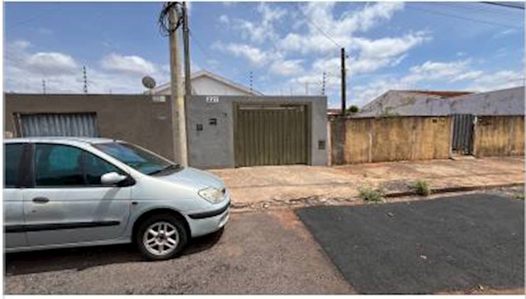 Foto 1 de 3: Casa em leilão em Araraquara - SP — Casa no Jardim América - Araraquara/SP