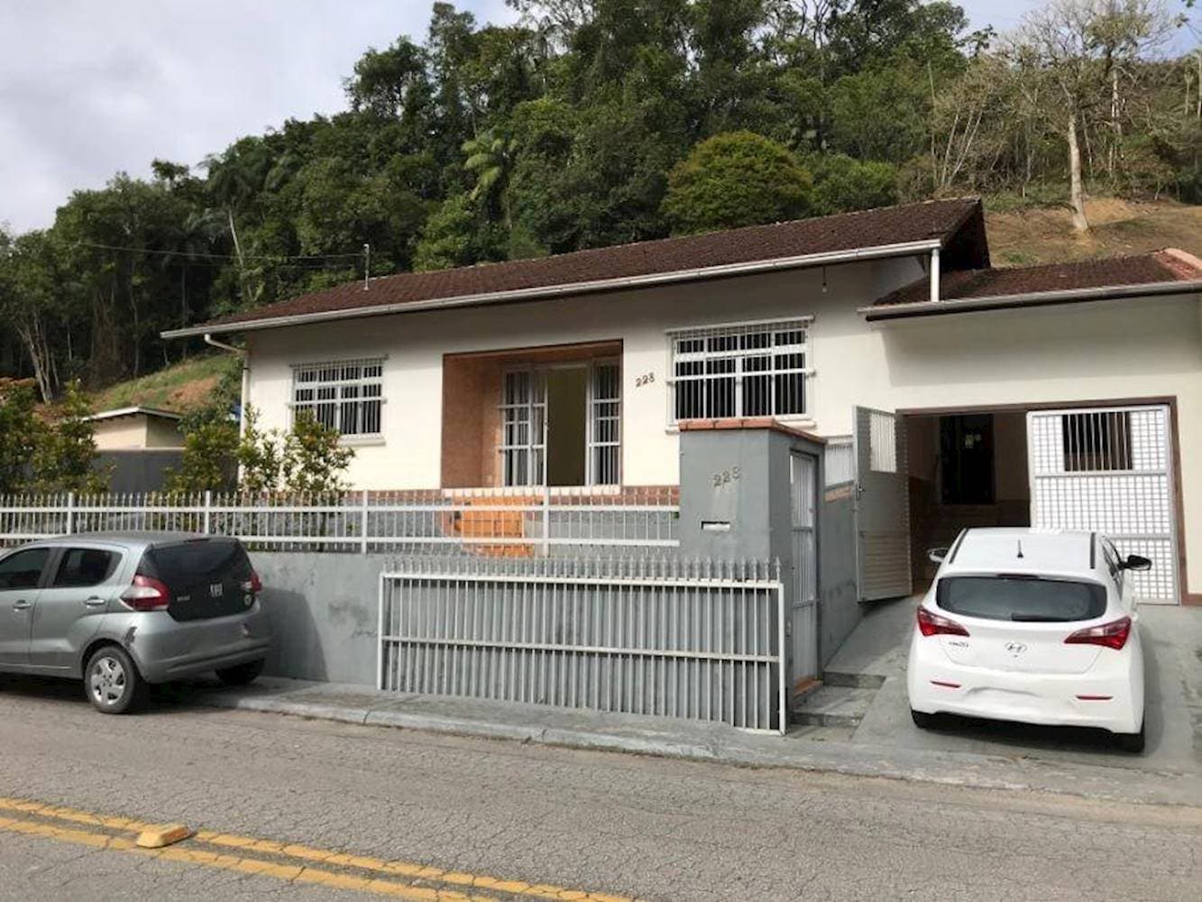 Foto 1 de 18: Casa em leilão em Blumenau - SC — Casa em  Progresso - Blumenau/SC