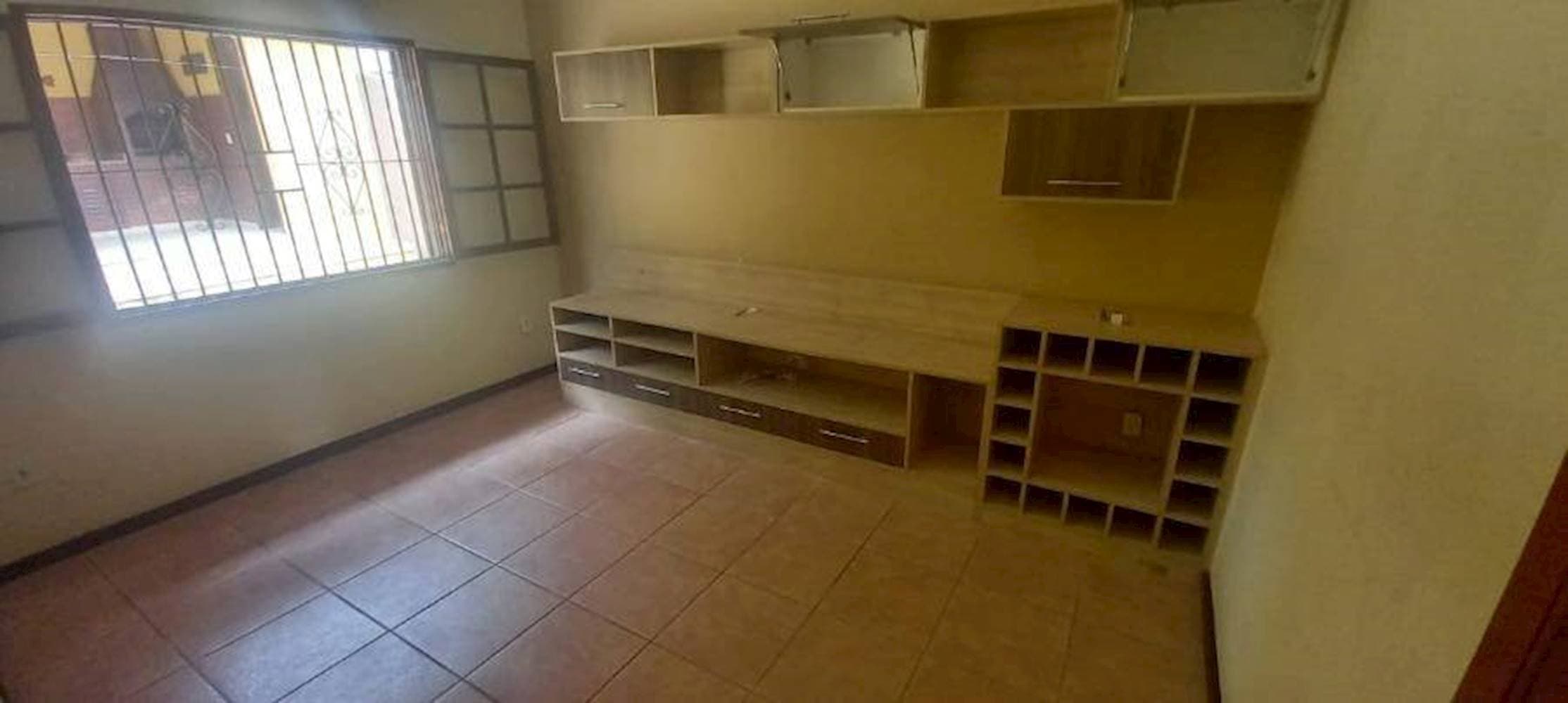 Foto 6 de 16: Casa em leilão em Rio das Ostras - RJ — Casa em Rio Das Ostras/RJ