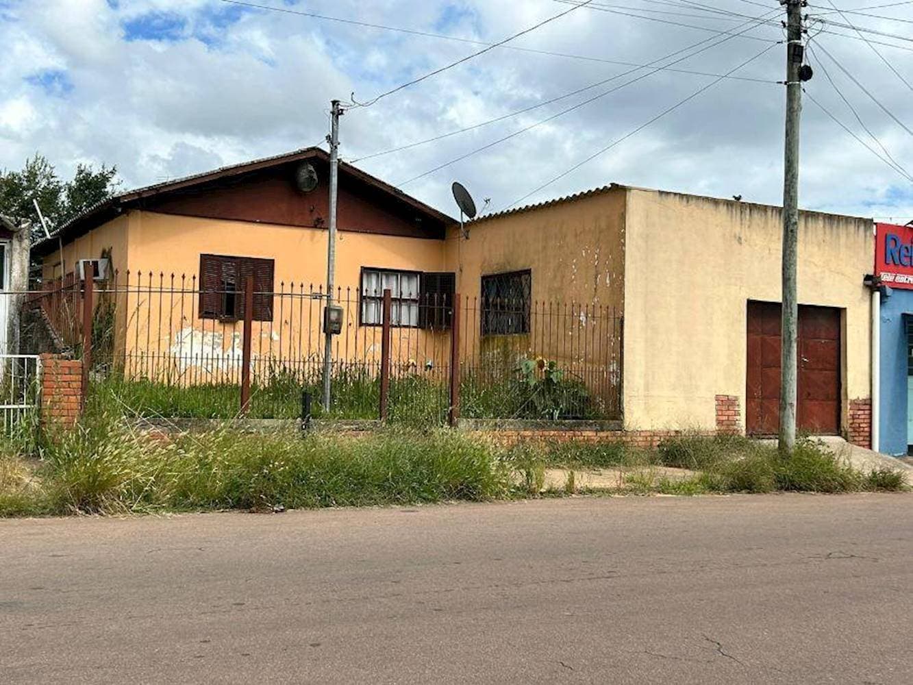 Foto 1 de 17: Casa em leilão em Charqueadas - RS — Casa no Parque dos Coqueiros em Charqueadas/RS
