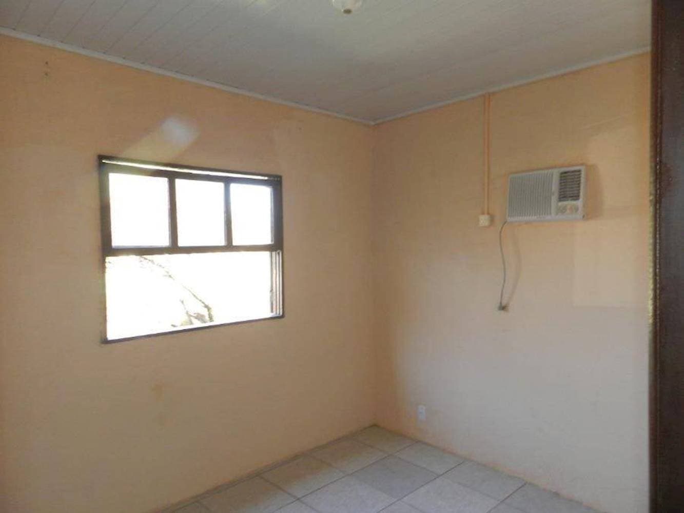 Foto 14 de 17: Casa em leilão em Charqueadas - RS — Casa no Parque dos Coqueiros em Charqueadas/RS