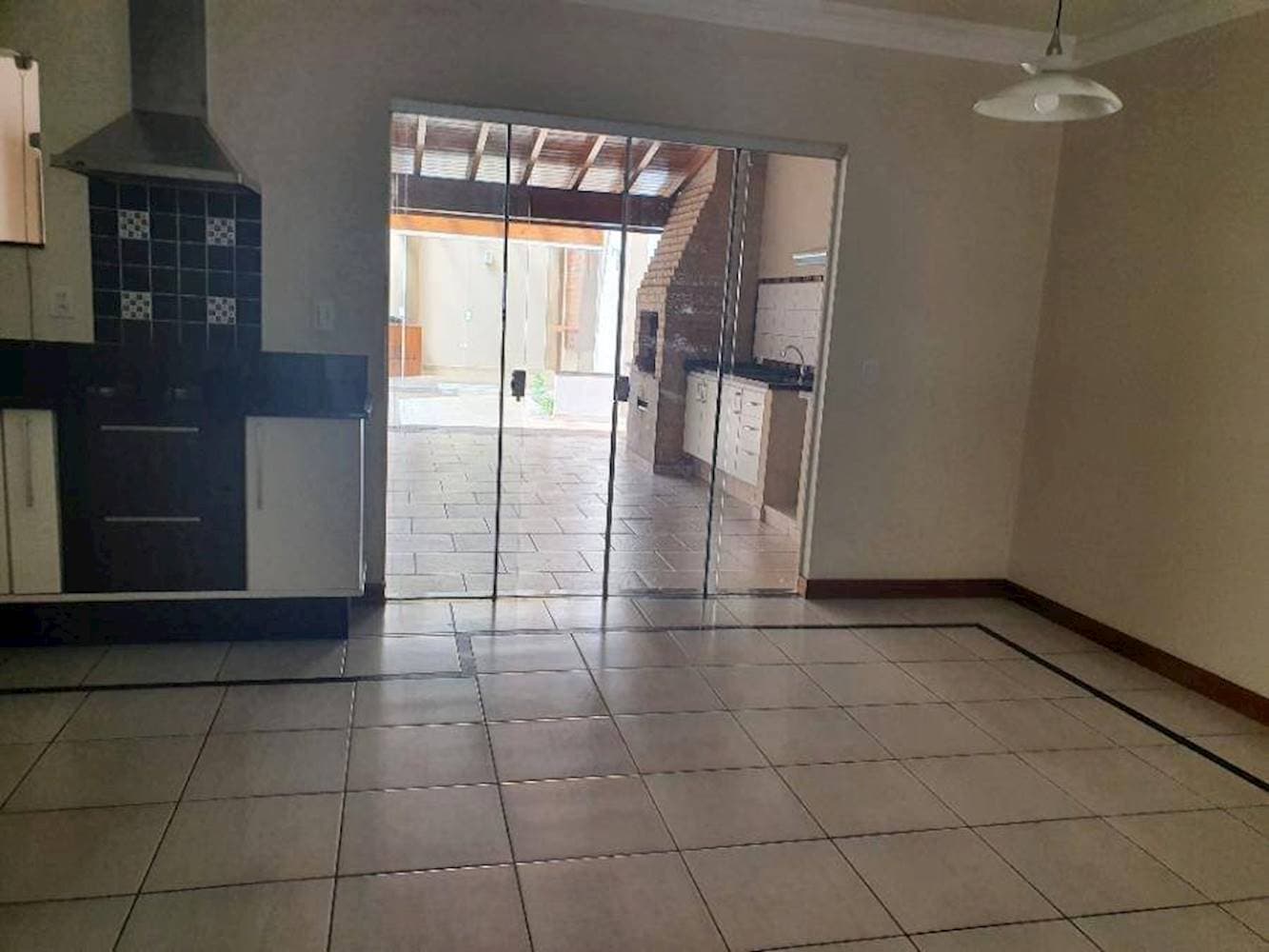 Foto 16 de 22: Casa em leilão em Marília - SP — Casa no Alto Cafezal em Marília/SP