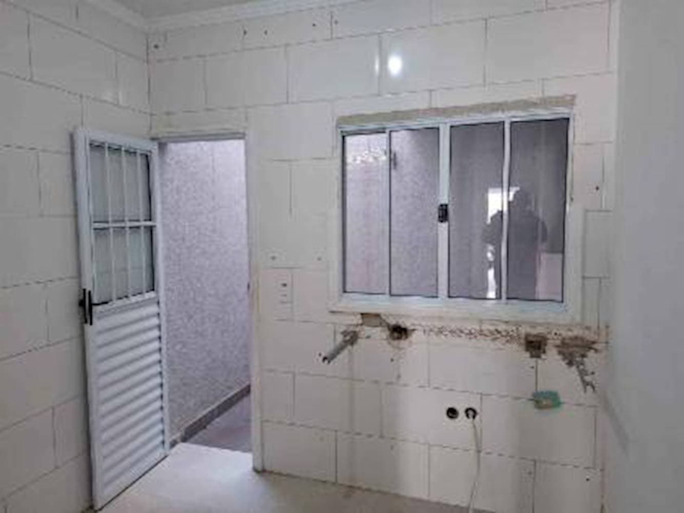 Foto 5 de 11: Casa em leilão em Guarujá - SP — Casa em Vicente De Carvalho - Guarujá/SP